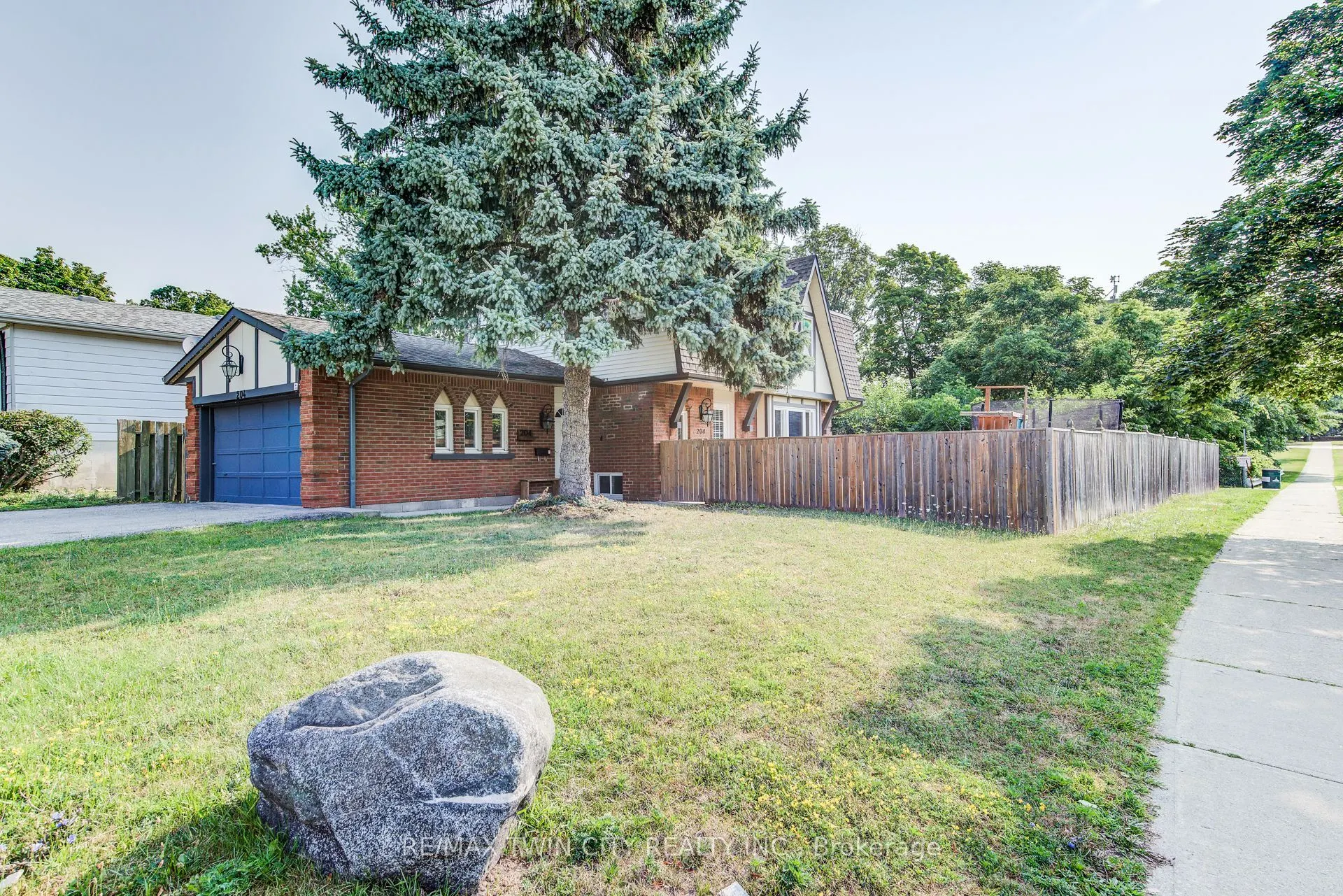 204 Country Hill Drive