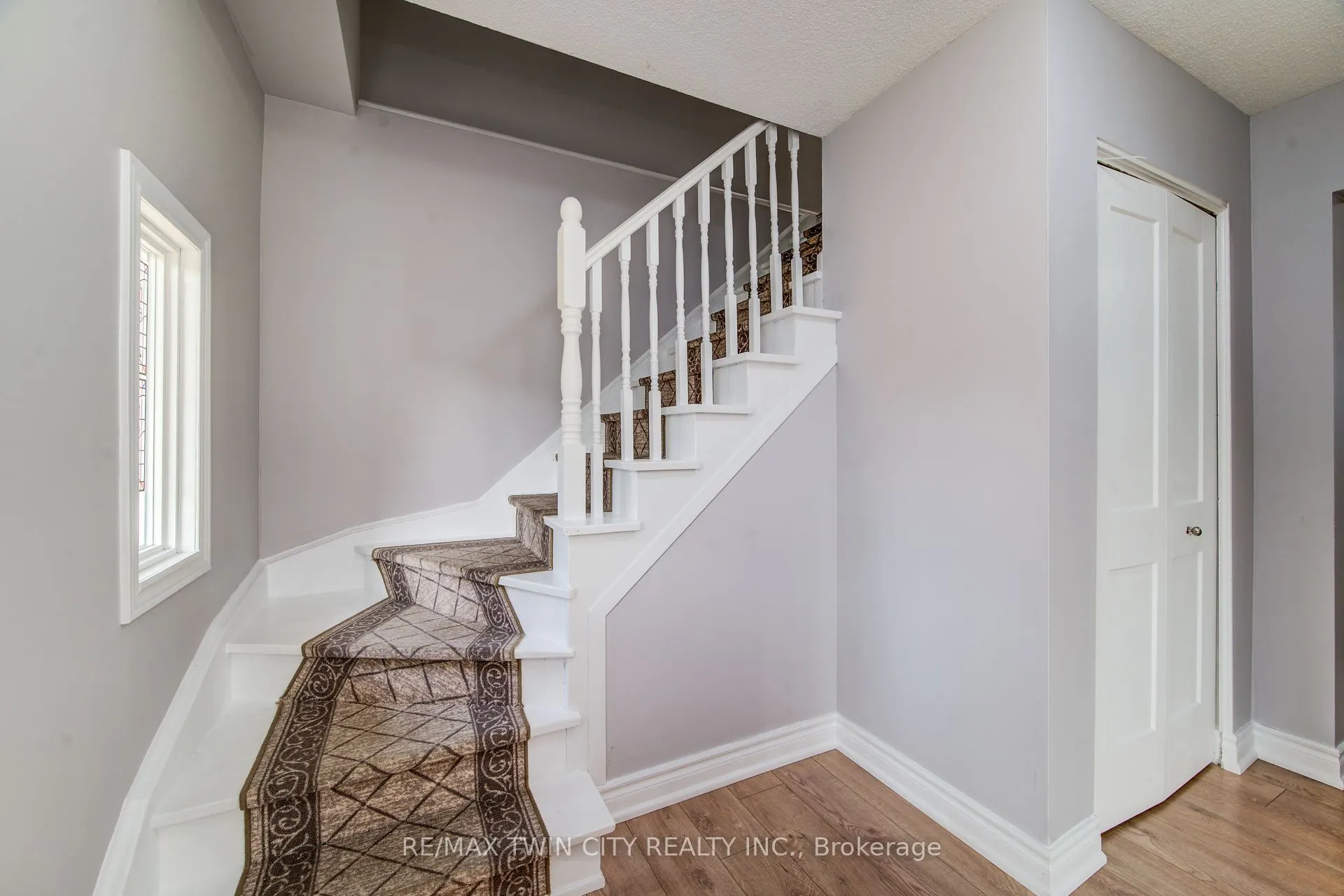 204 Country Hill Drive