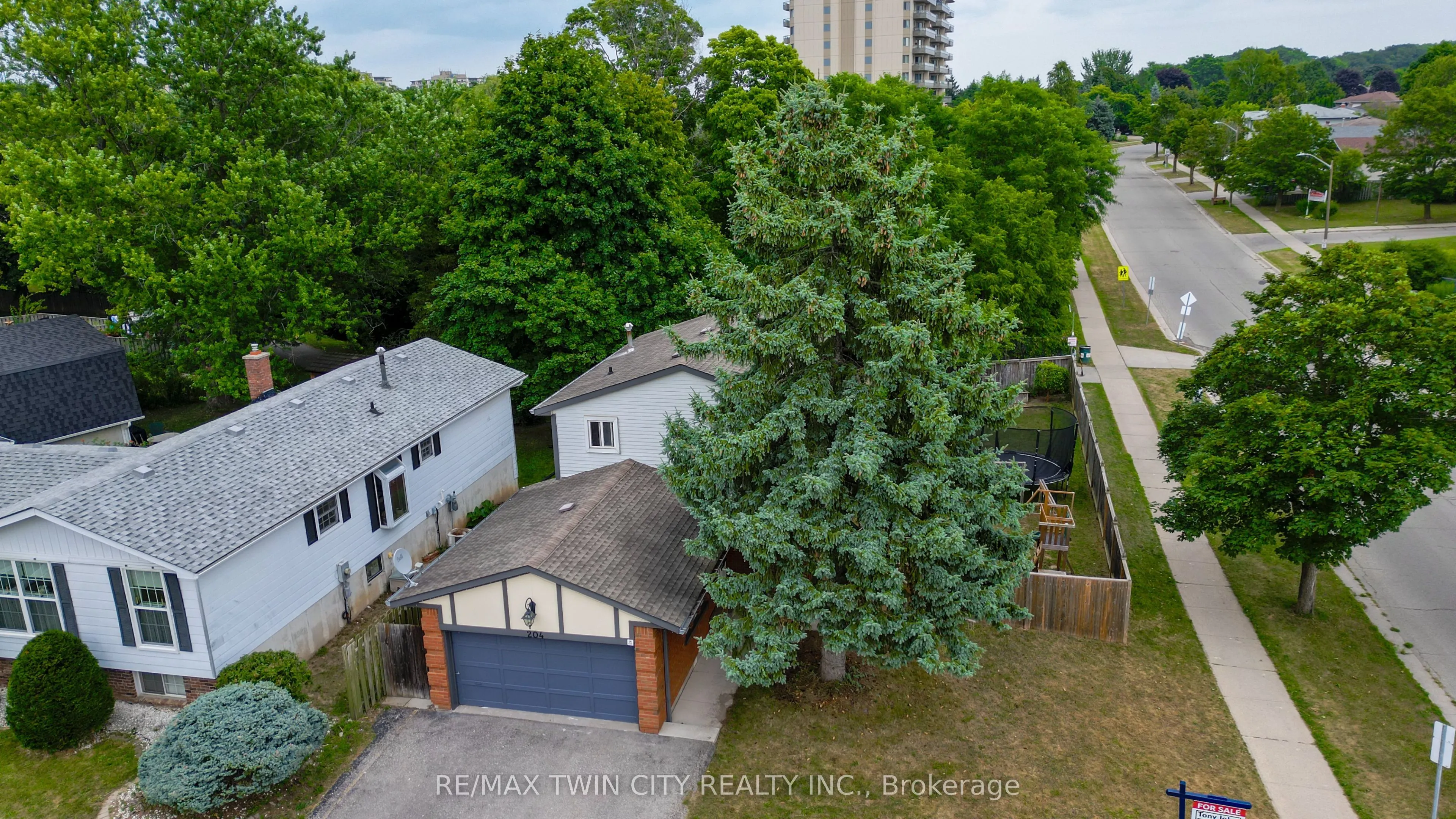 204 Country Hill Drive