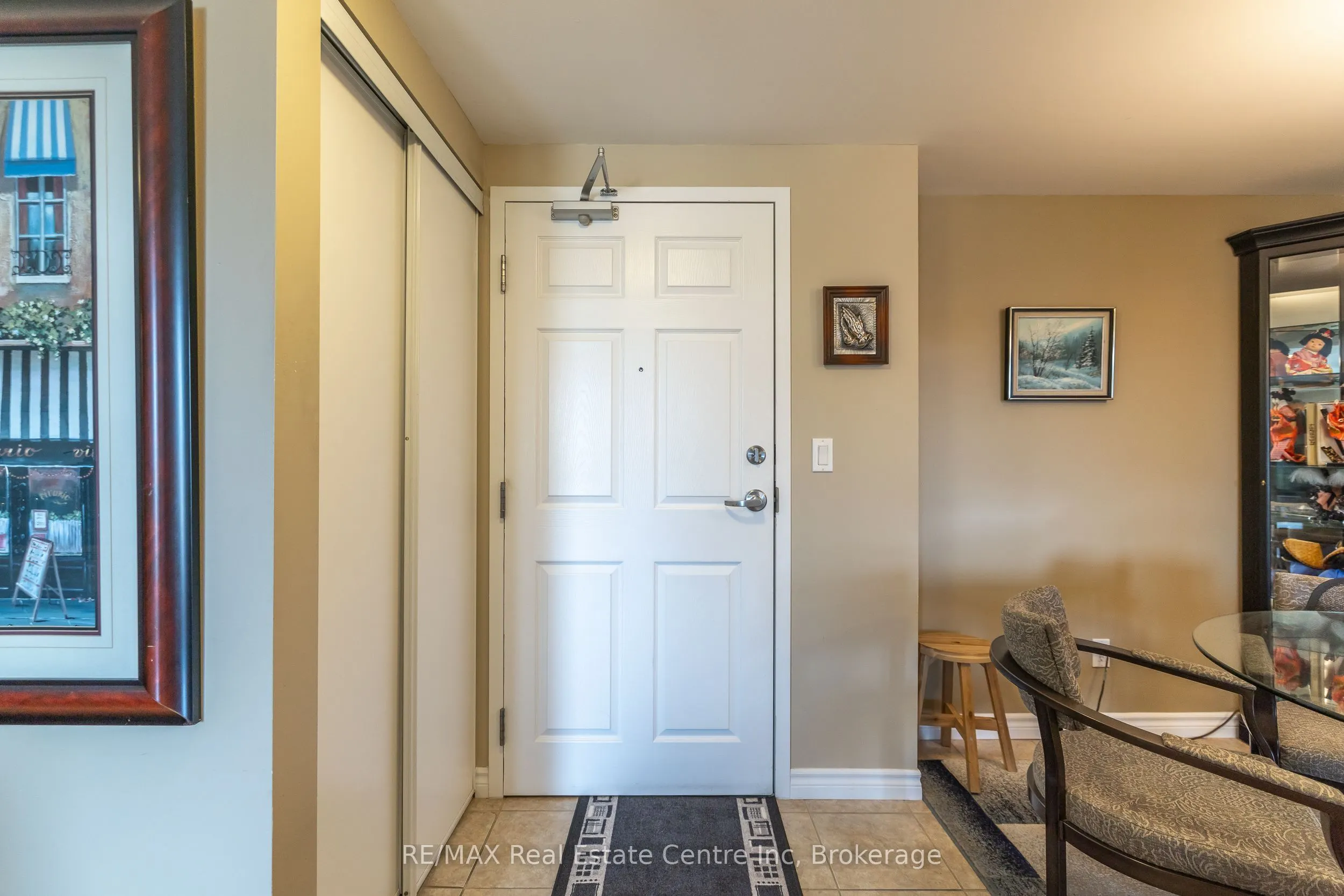 645 St David Street S, #413