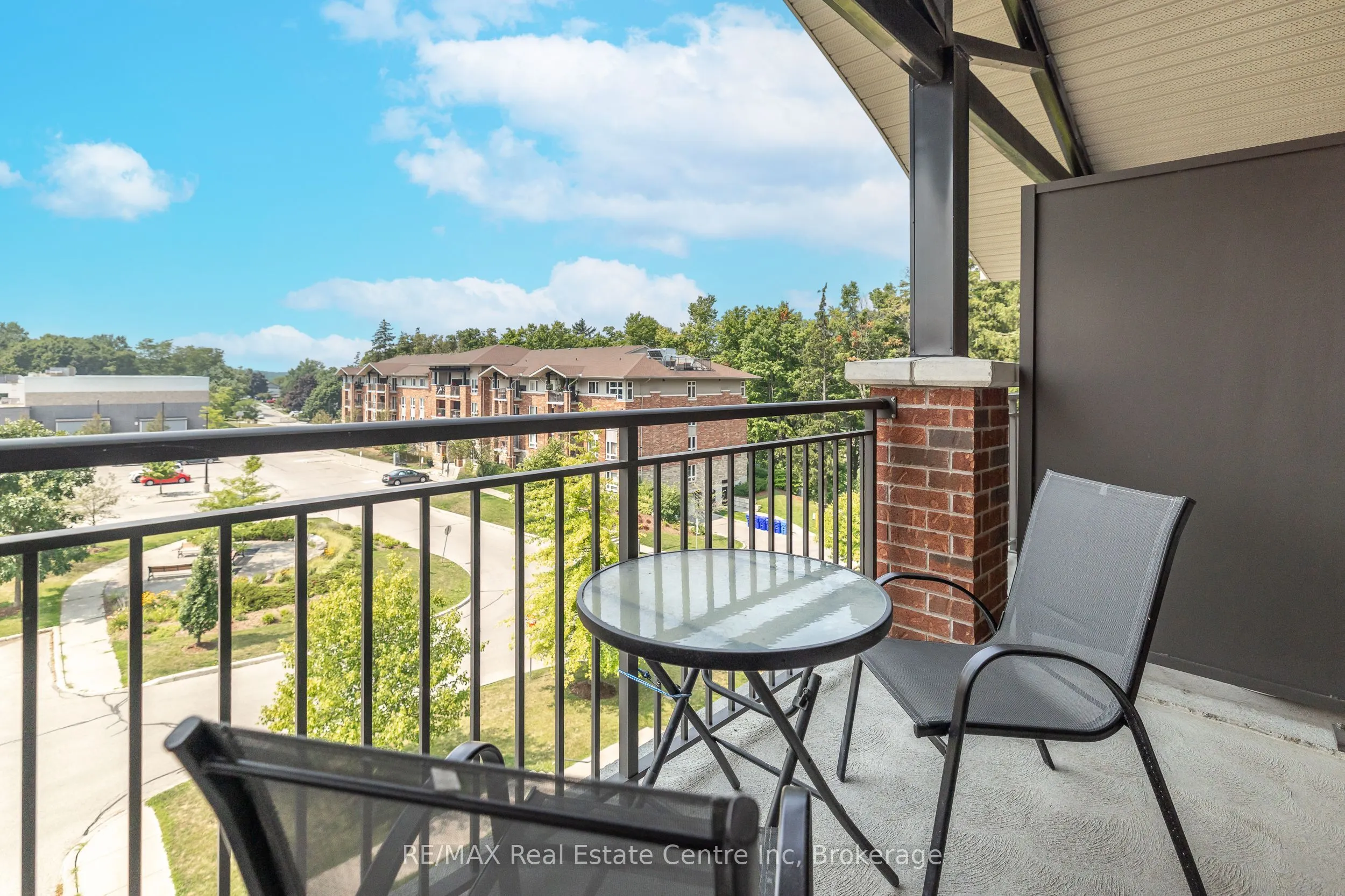 645 St David Street S, #413