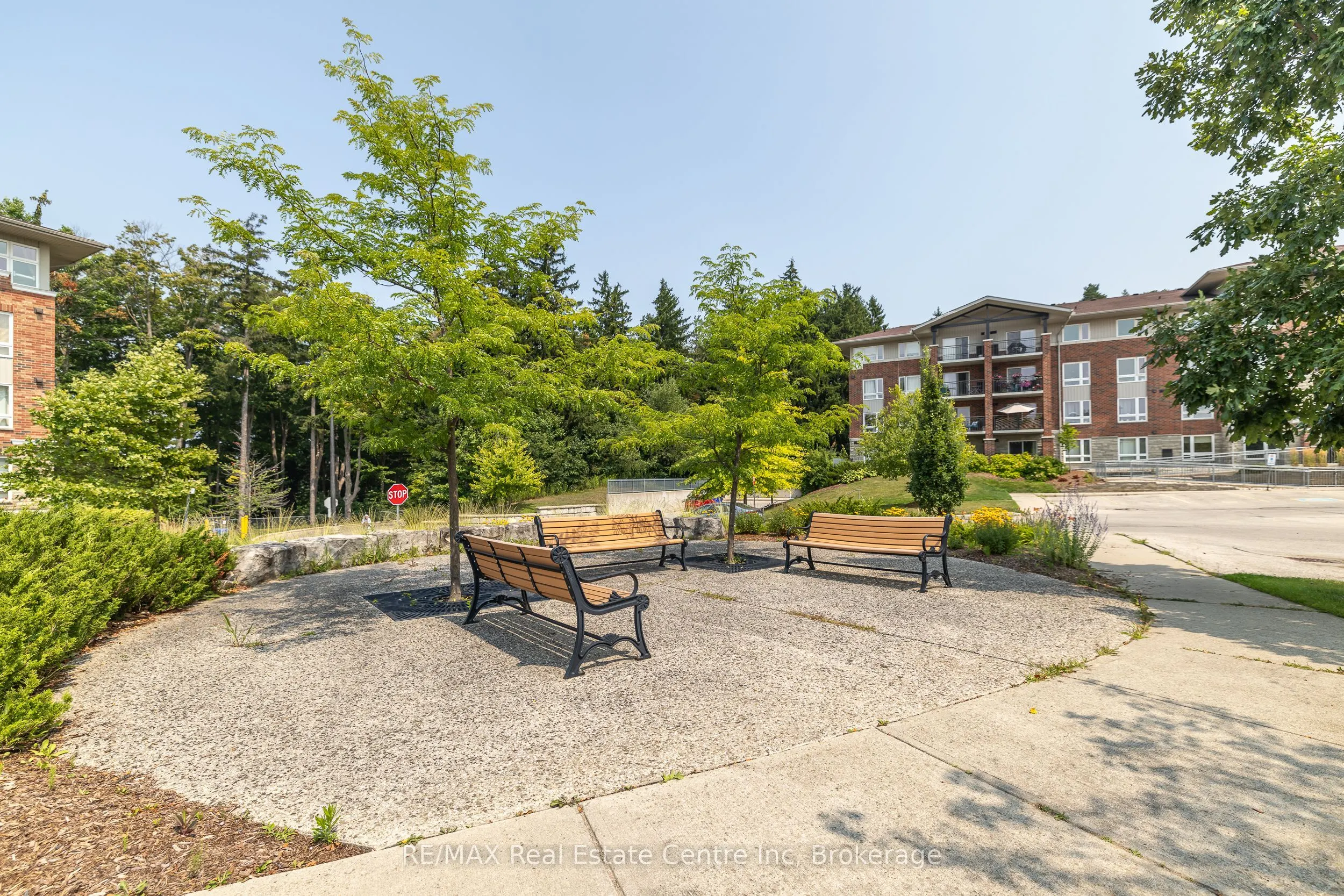 645 St David Street S, #413