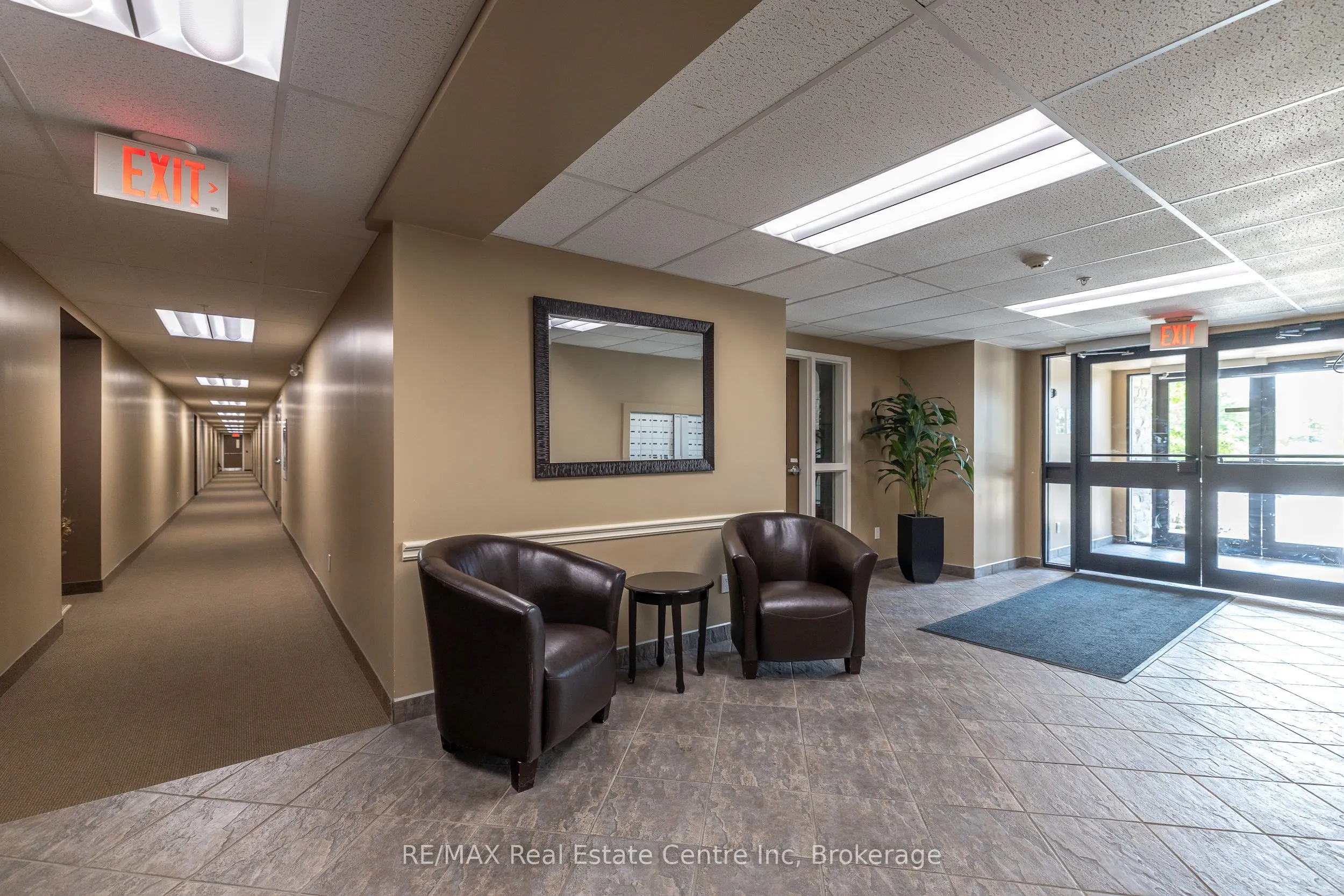 645 St David Street S, #413