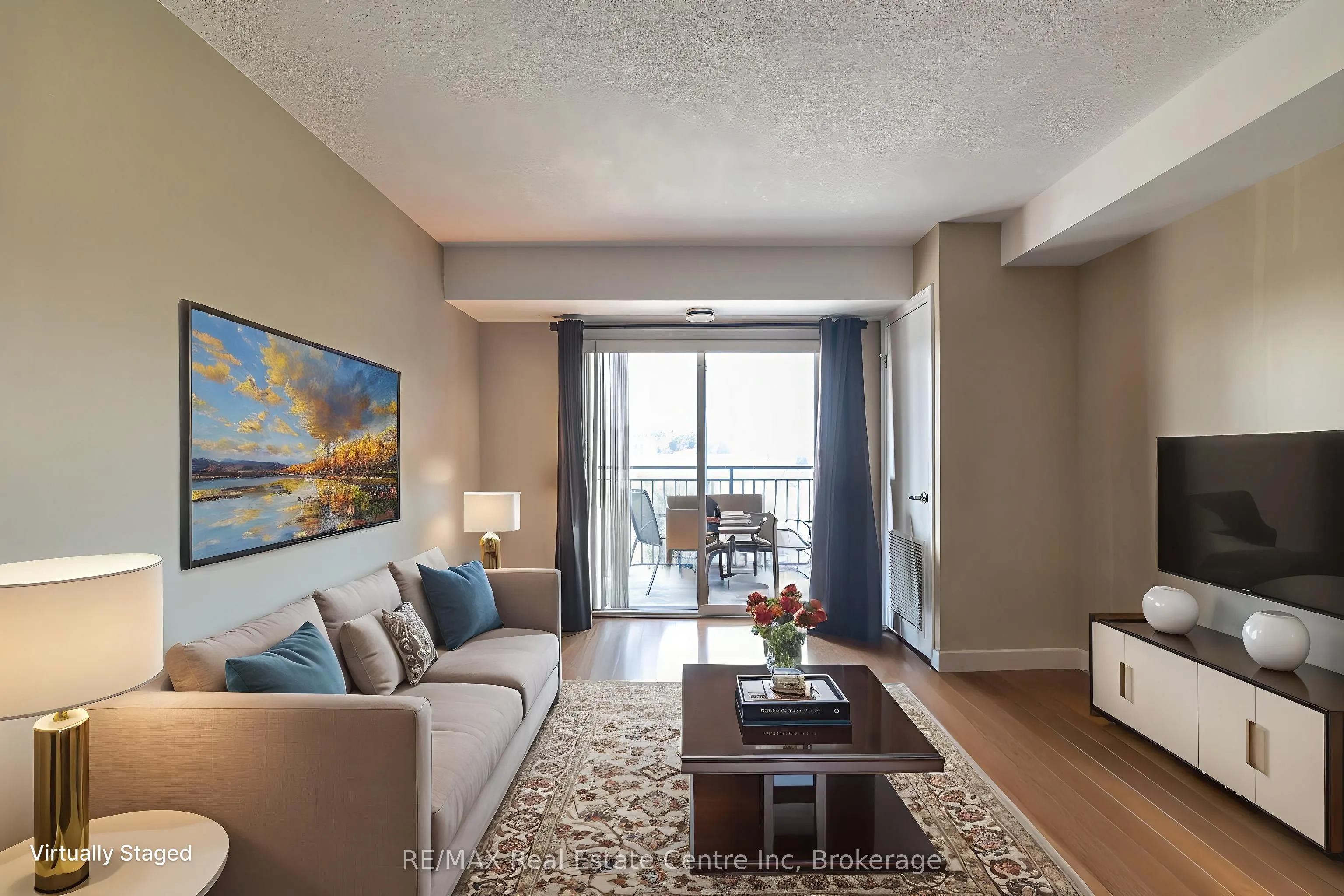 645 St David Street S, #413
