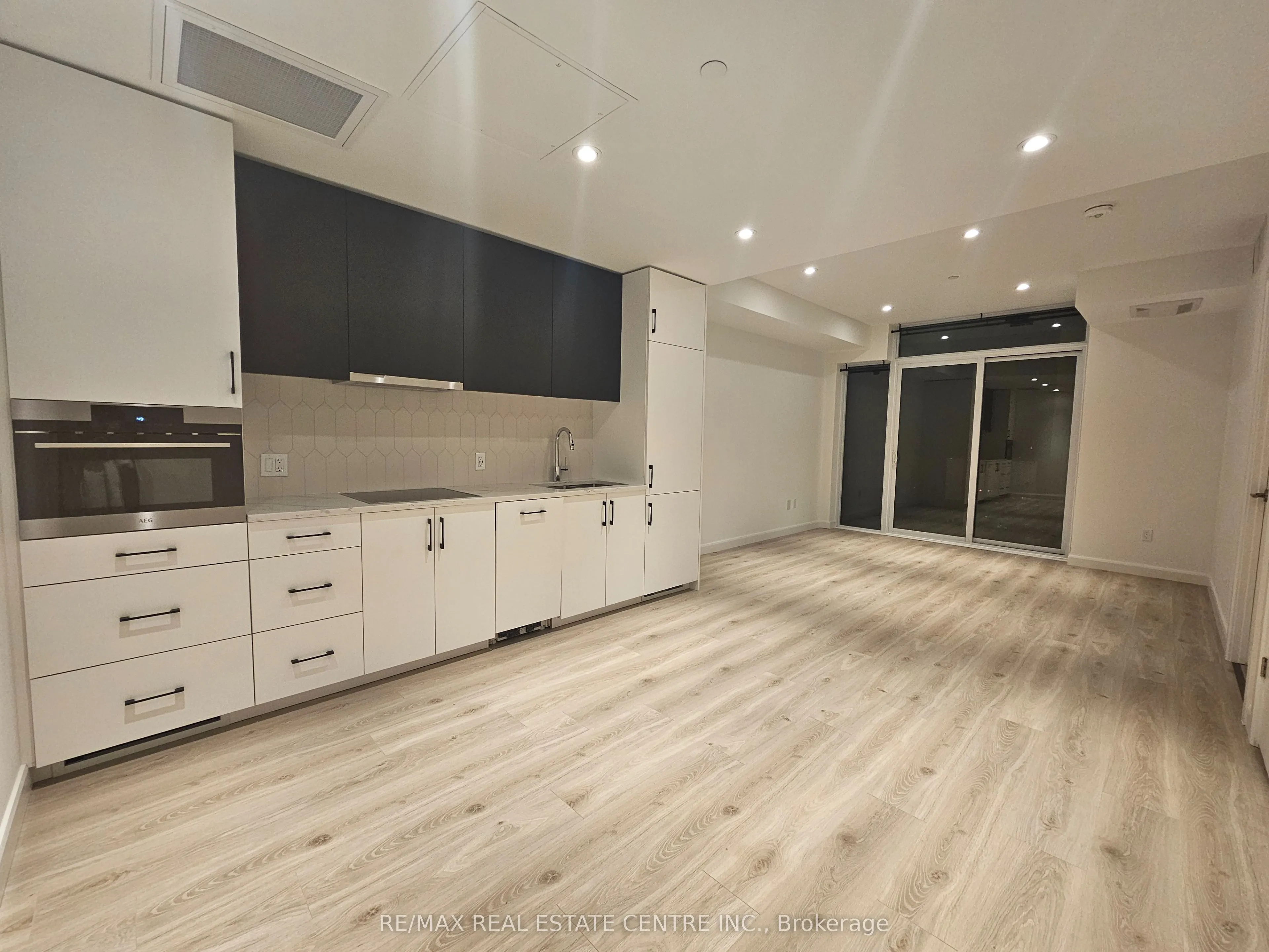 741 KING Street W #1705