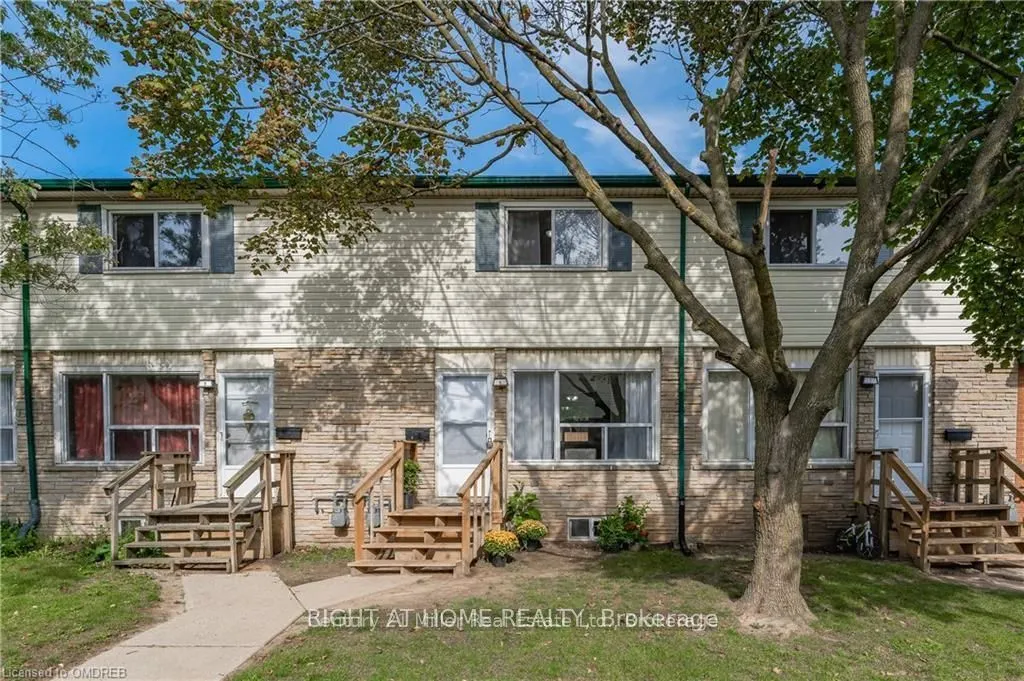 164 Jansen Avenue, #6