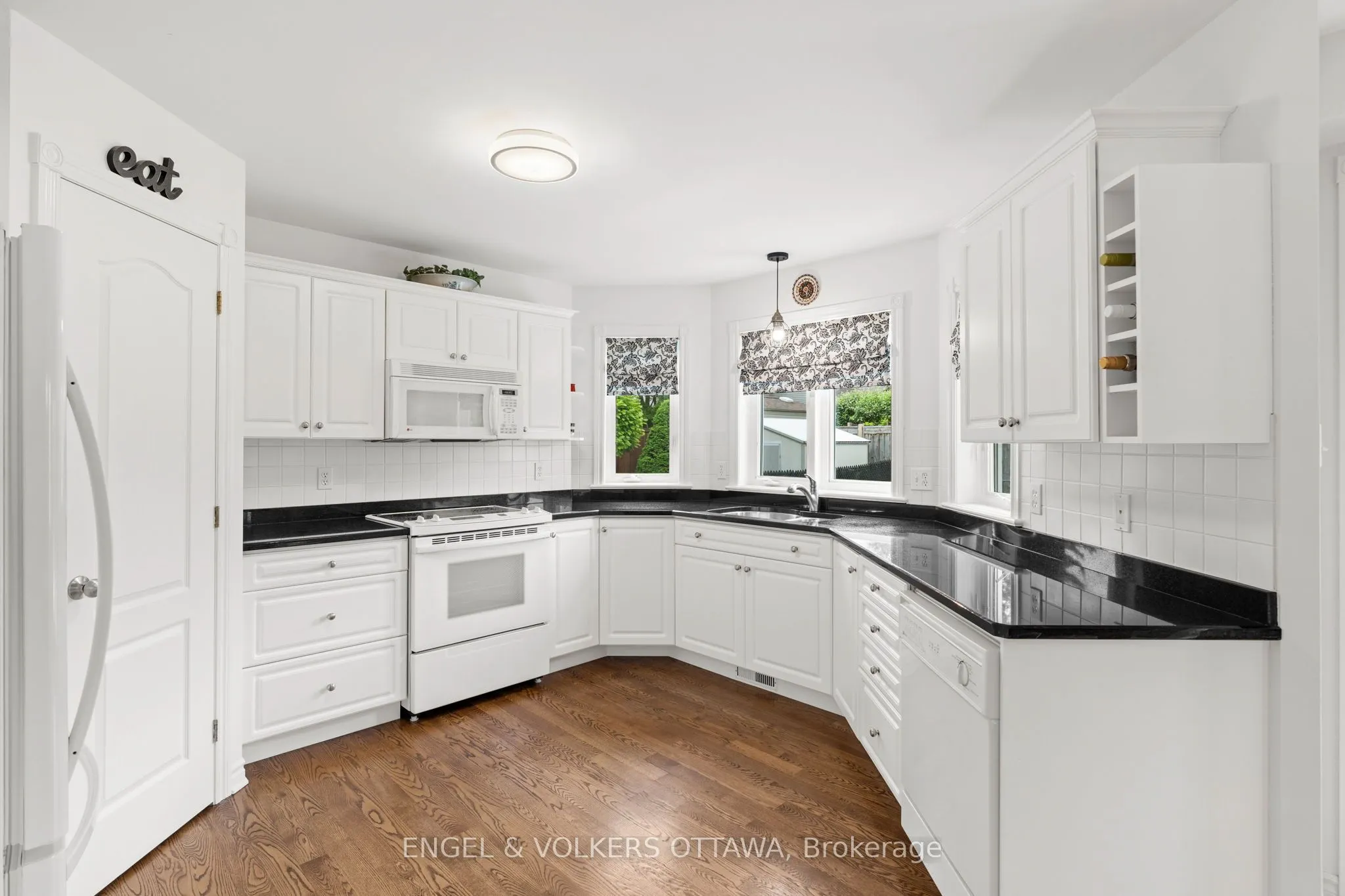 35 Heritage Grove Crescent