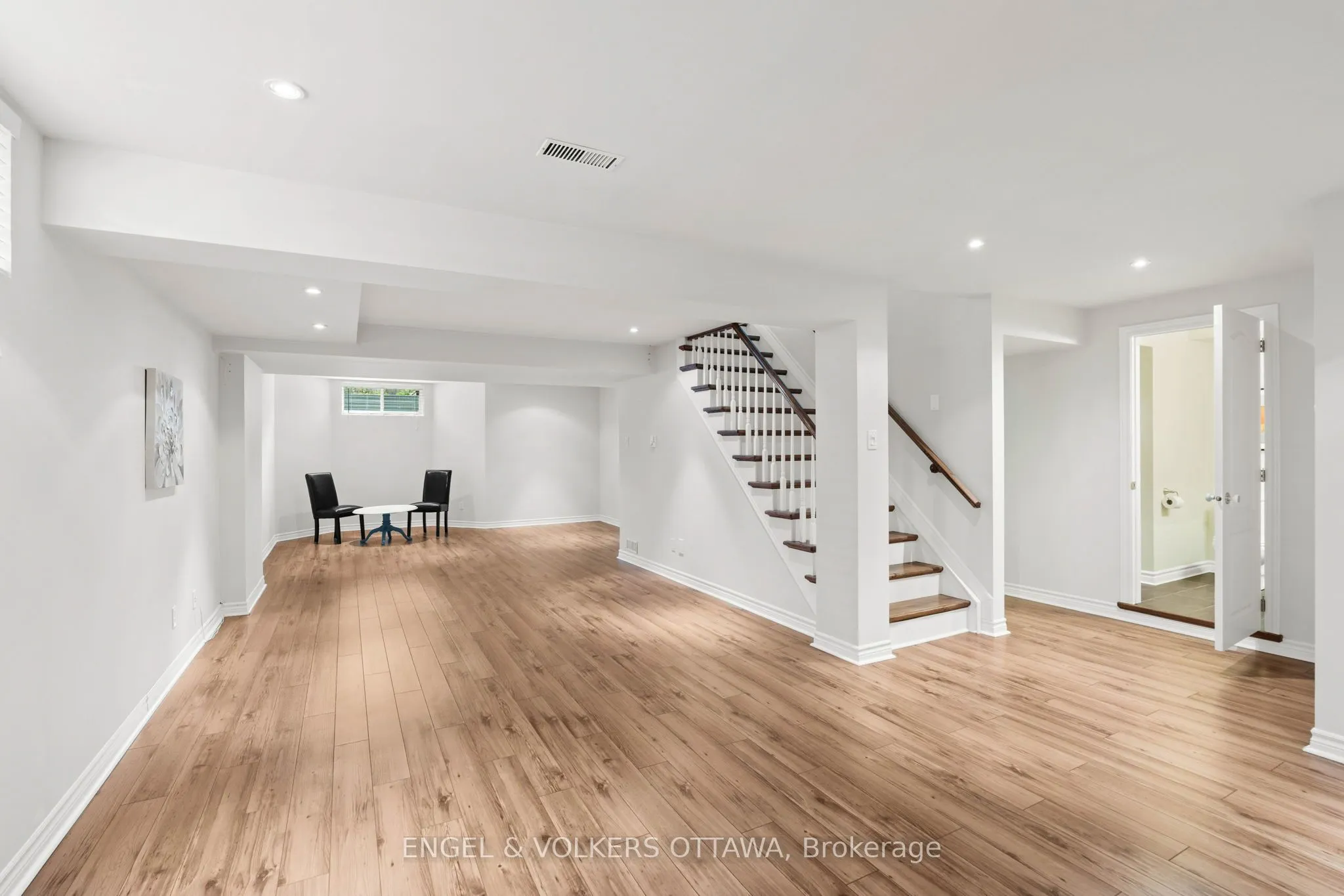 35 Heritage Grove Crescent