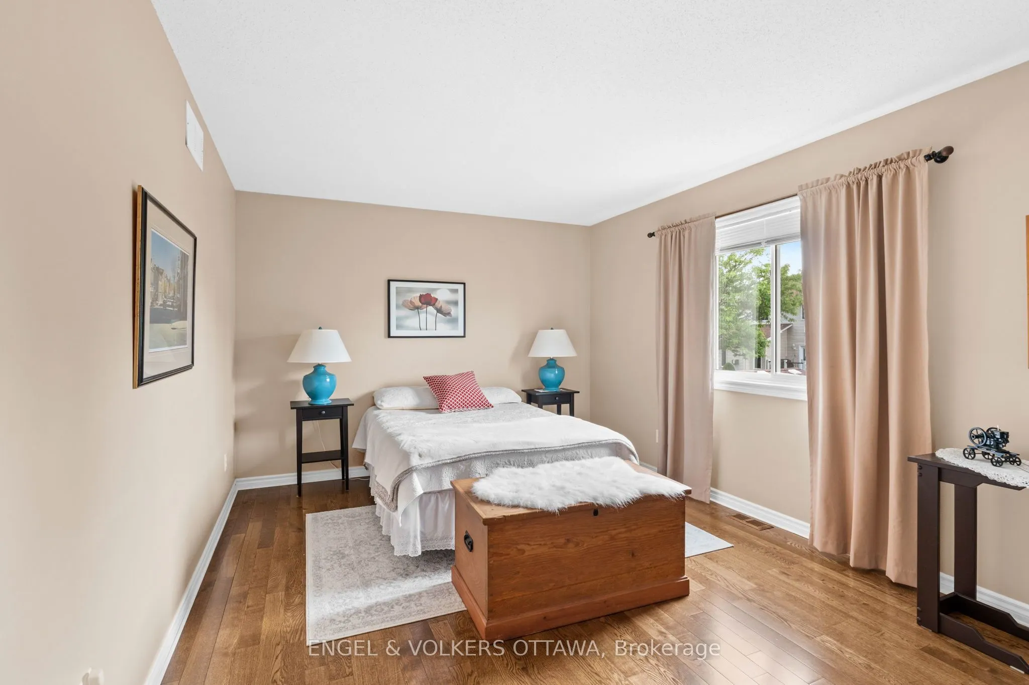 35 Heritage Grove Crescent