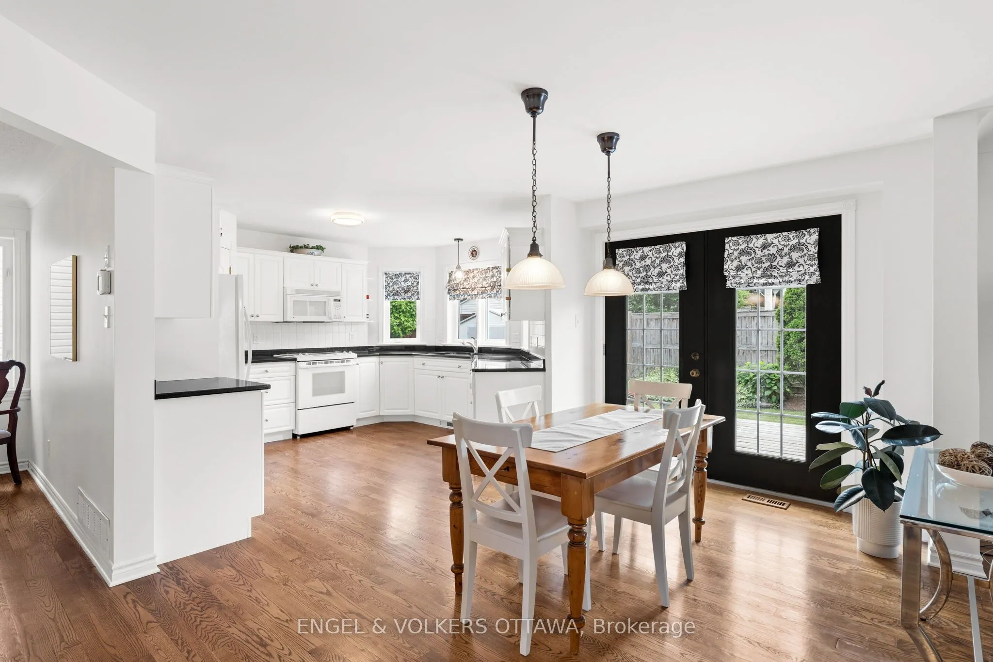 35 Heritage Grove Crescent
