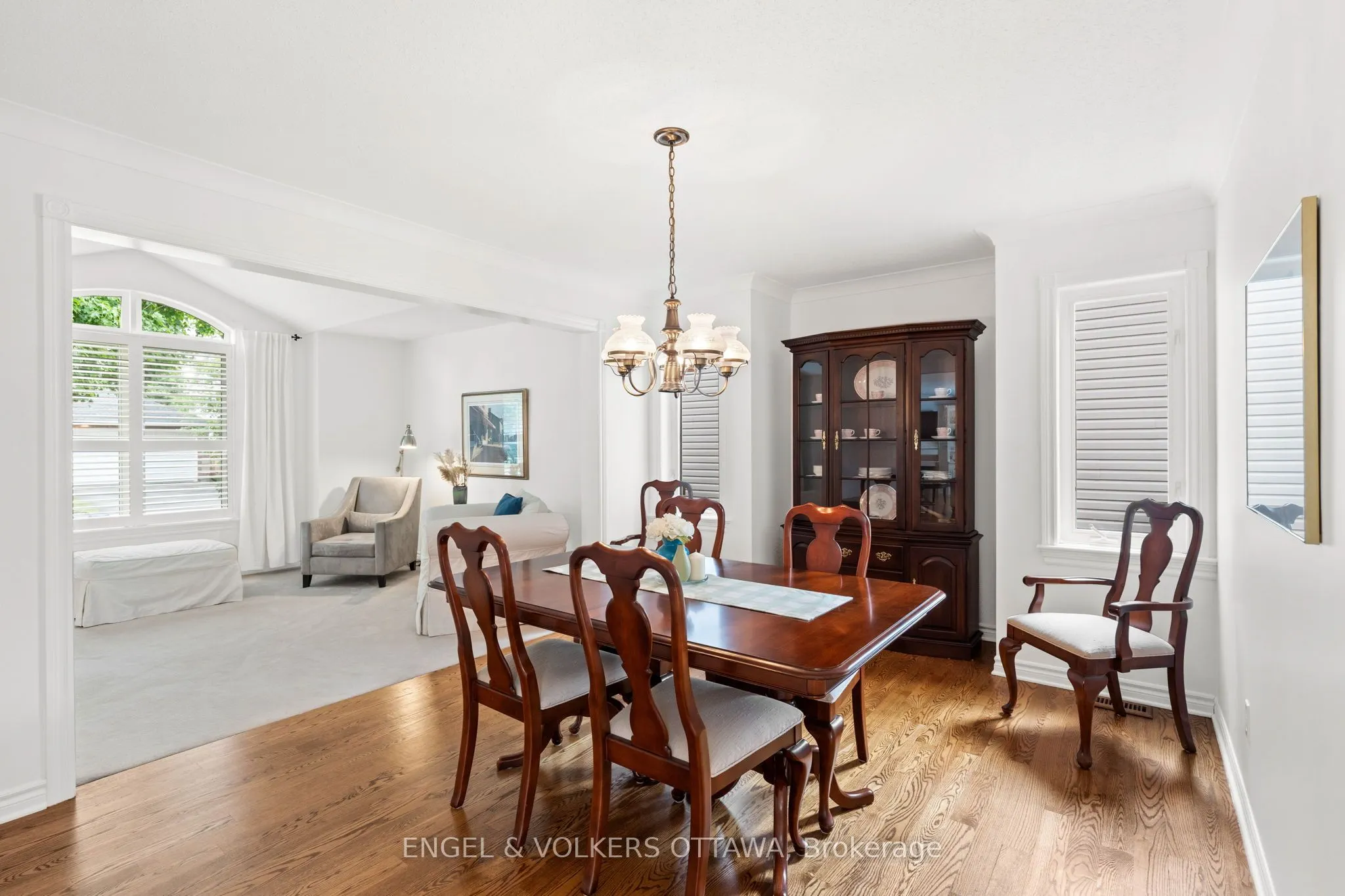 35 Heritage Grove Crescent