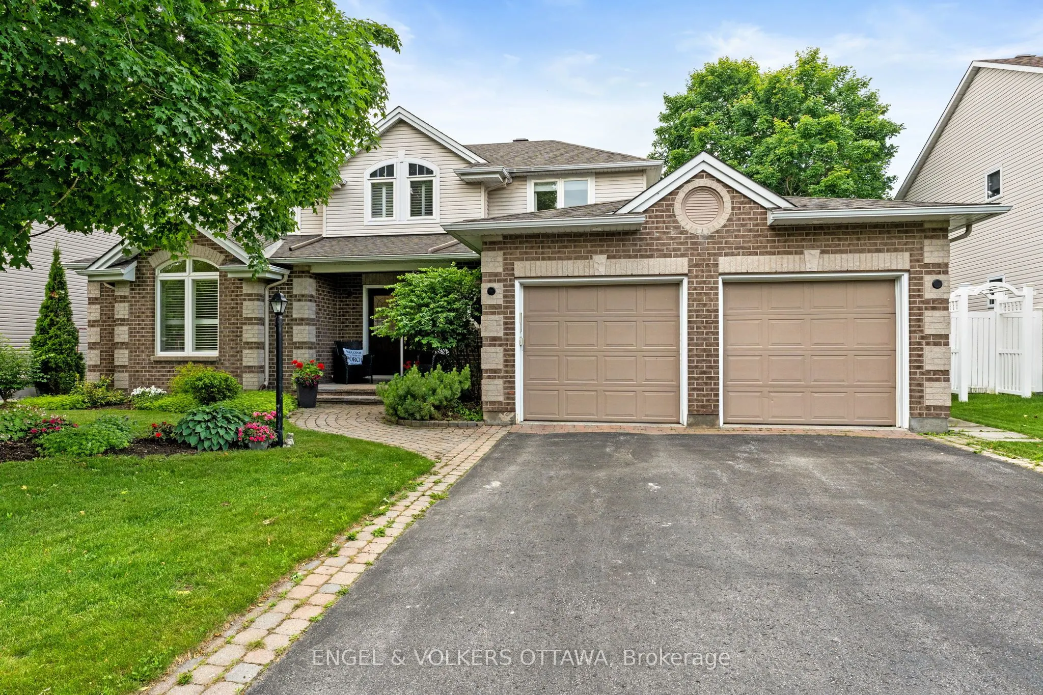35 Heritage Grove Crescent