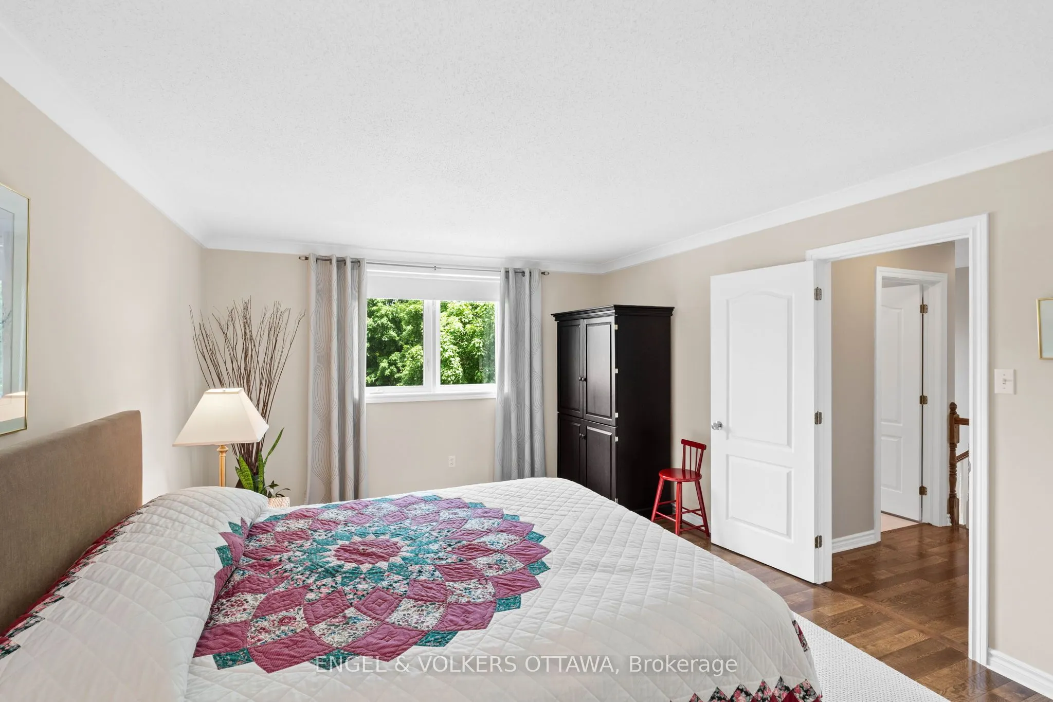 35 Heritage Grove Crescent