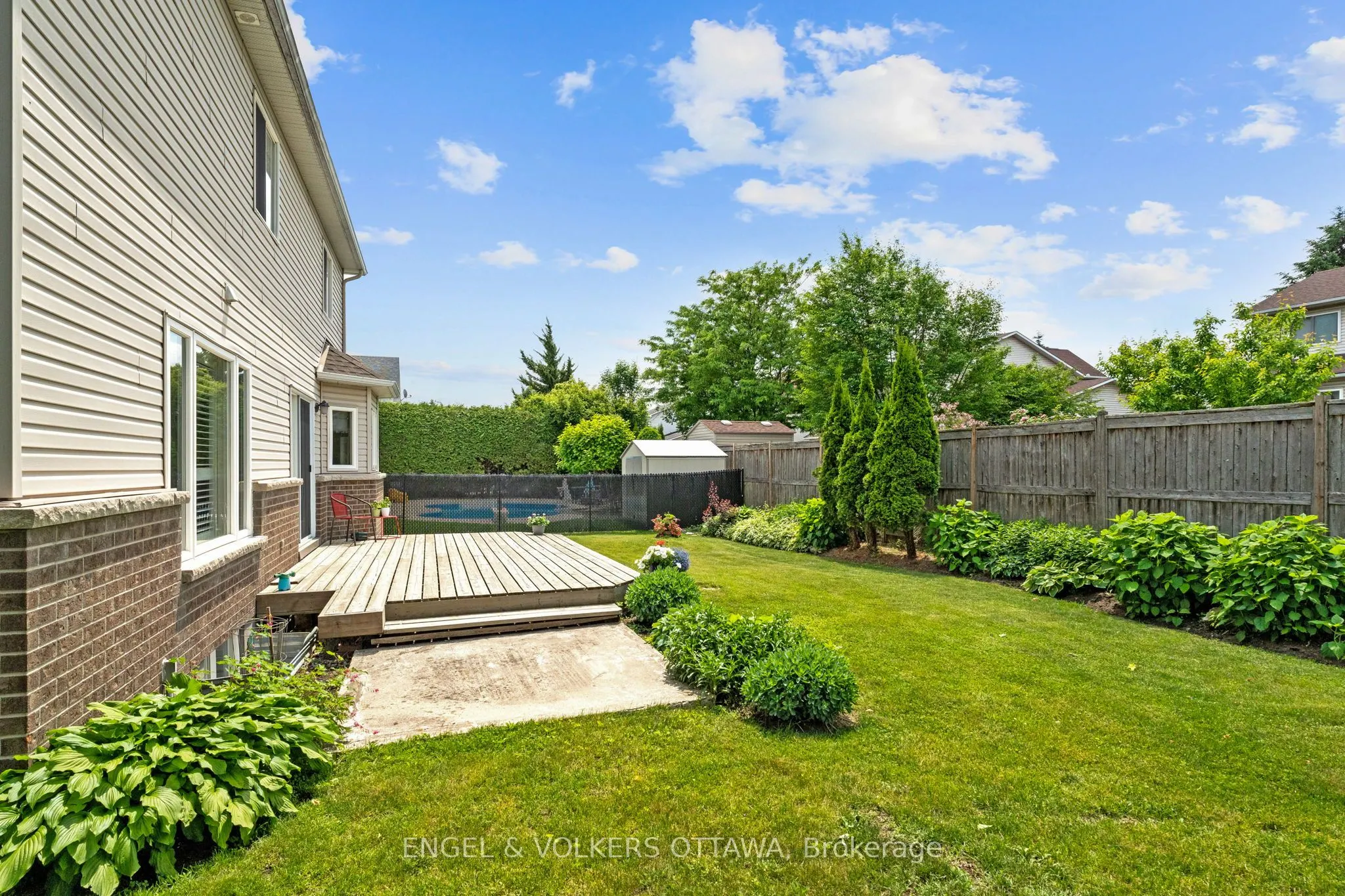 35 Heritage Grove Crescent