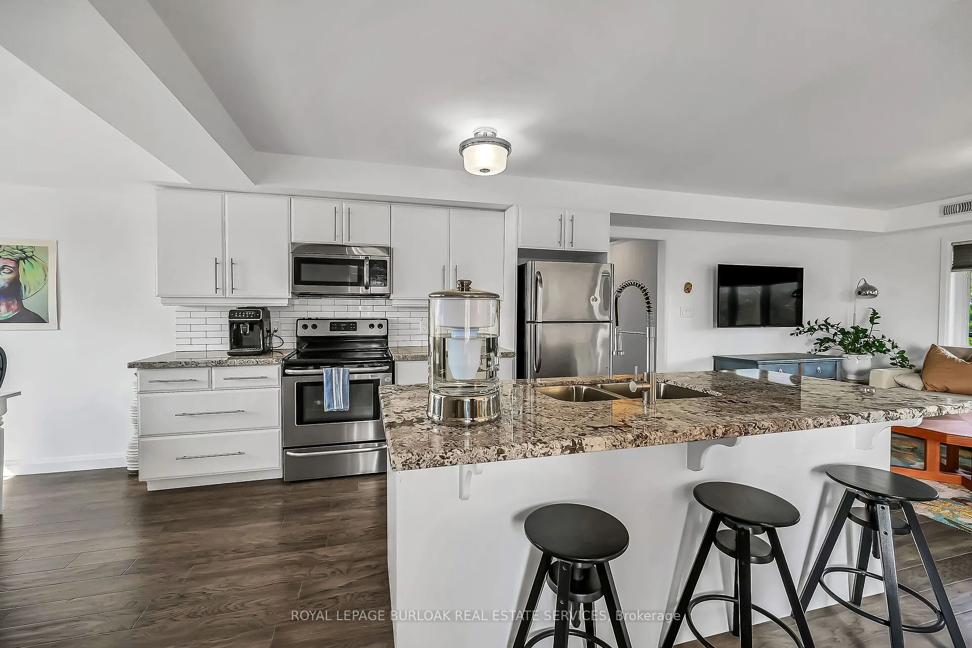 23 Echovalley Drive, #12