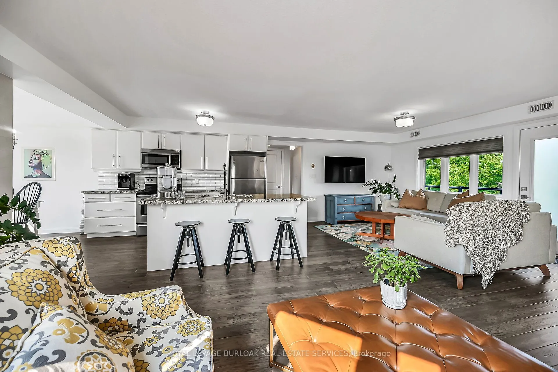23 Echovalley Drive, #12