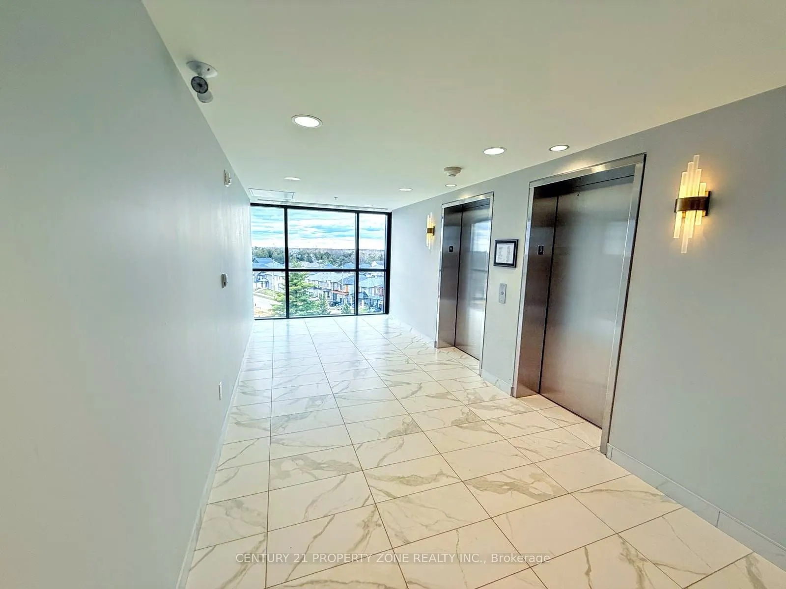26 Lowes Road, #604