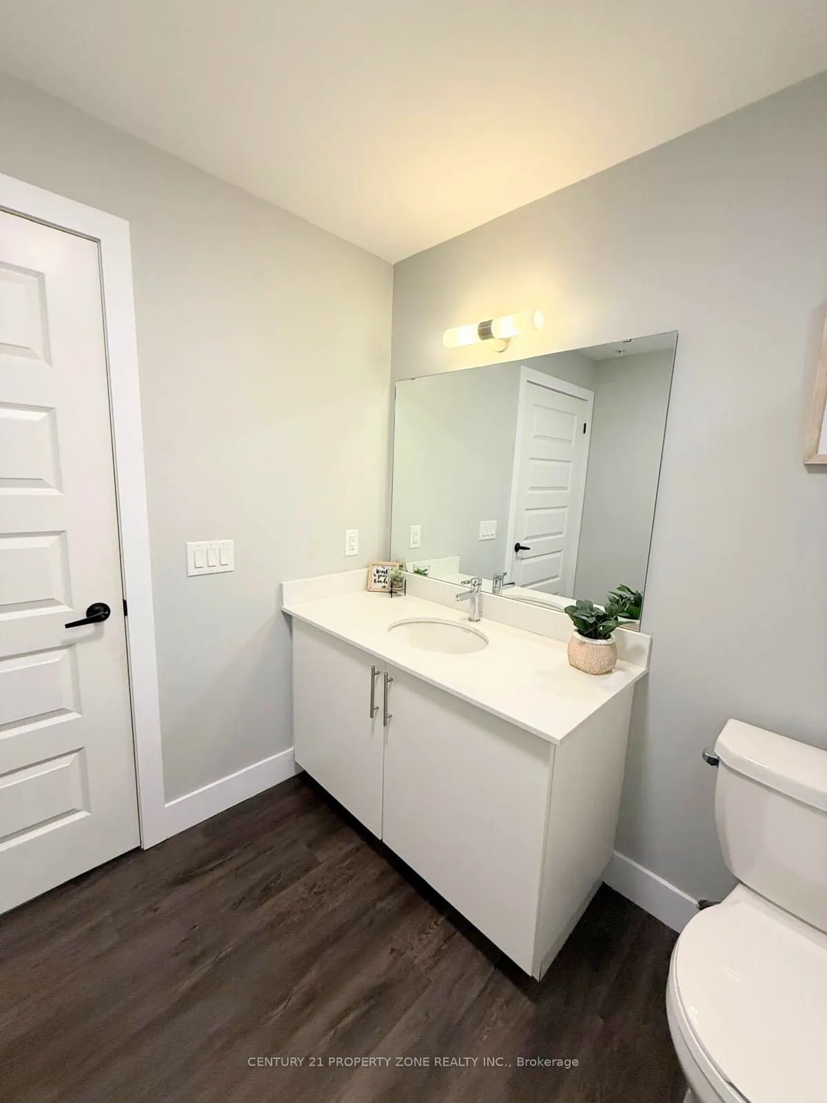 26 Lowes Road, #604