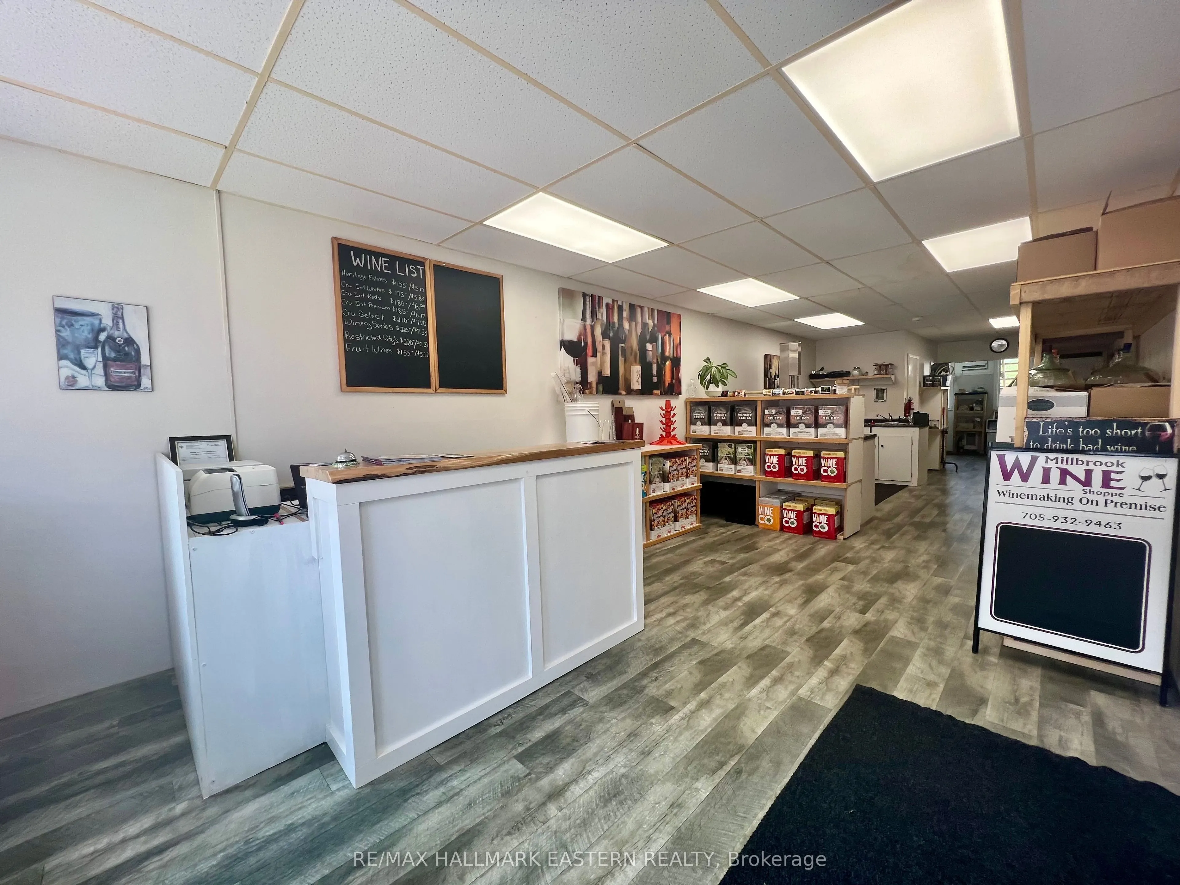 16 King Street E