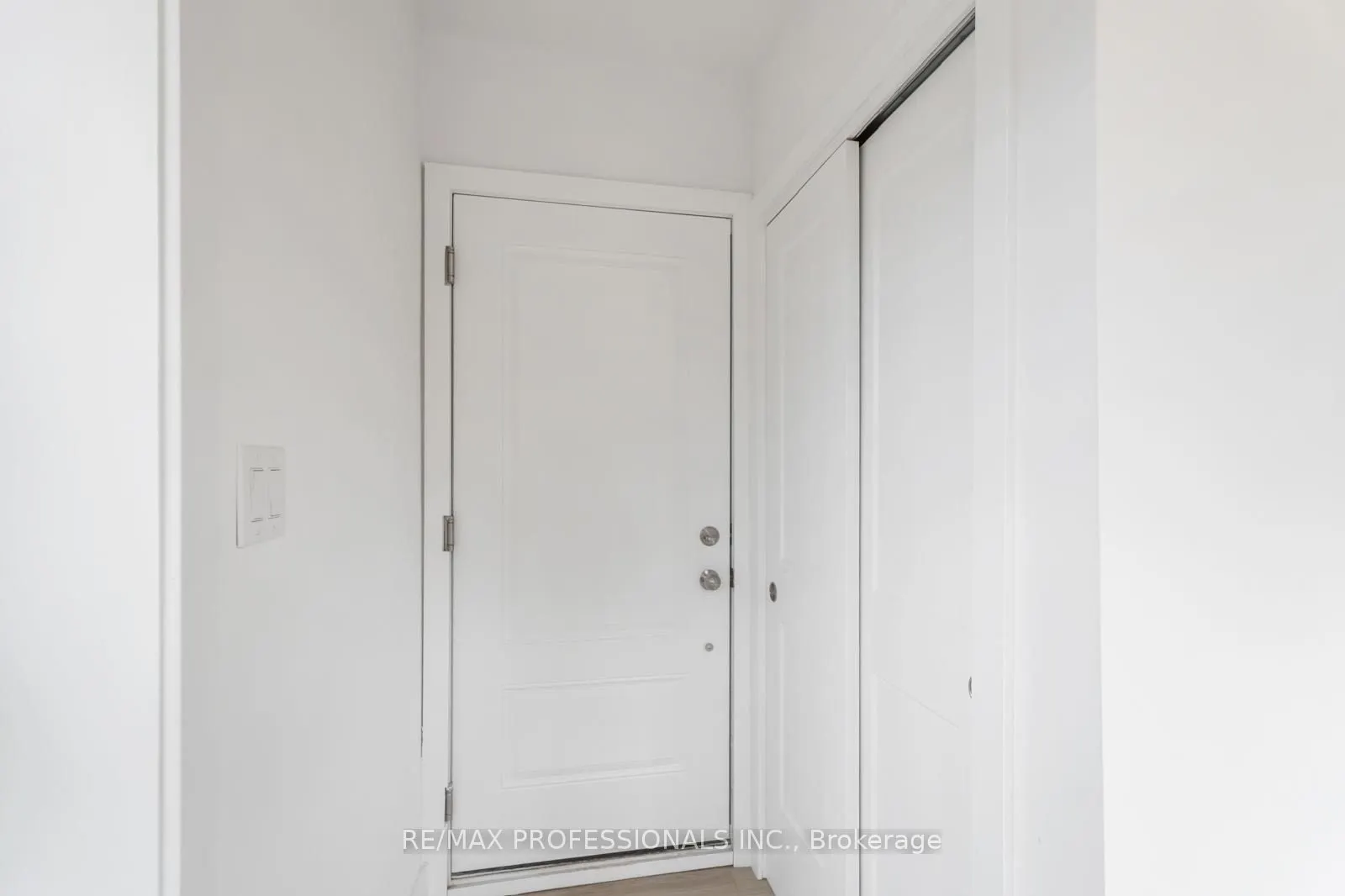 7277 Wilson Crescent, #106