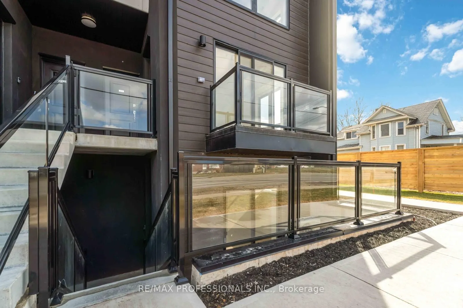 7277 Wilson Crescent, #106