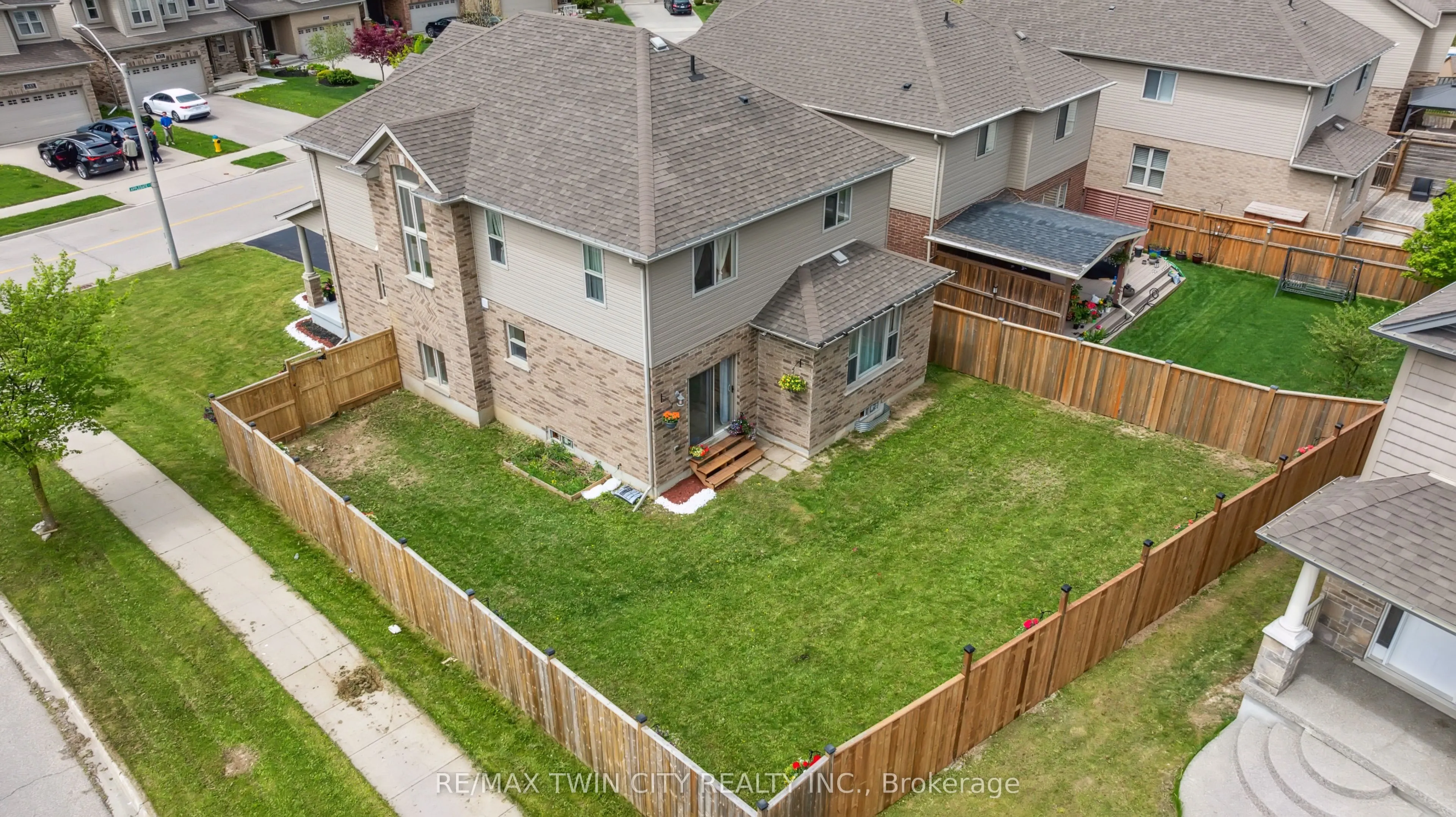 450 Applegate Court