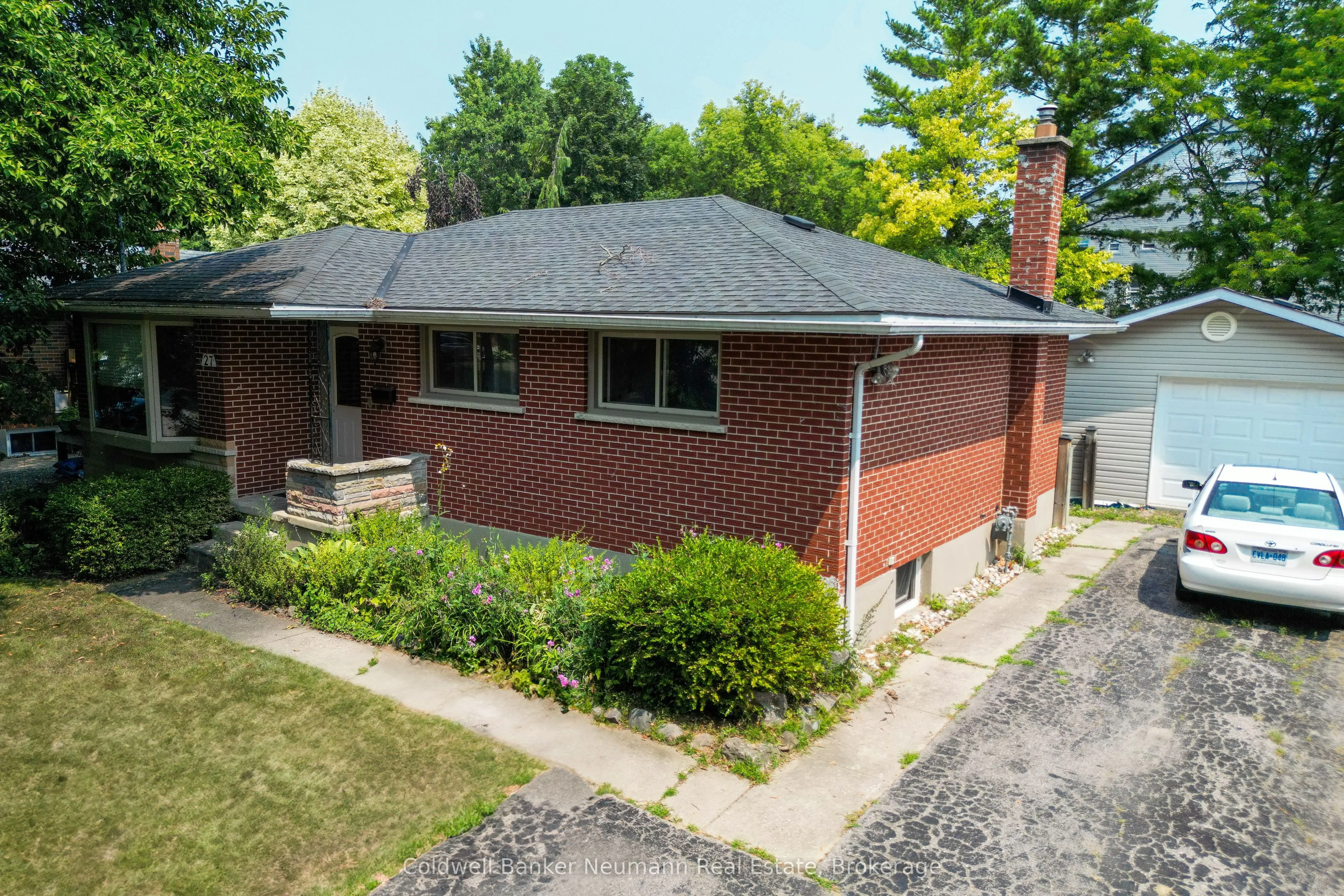 27 Julia Drive, #Lower