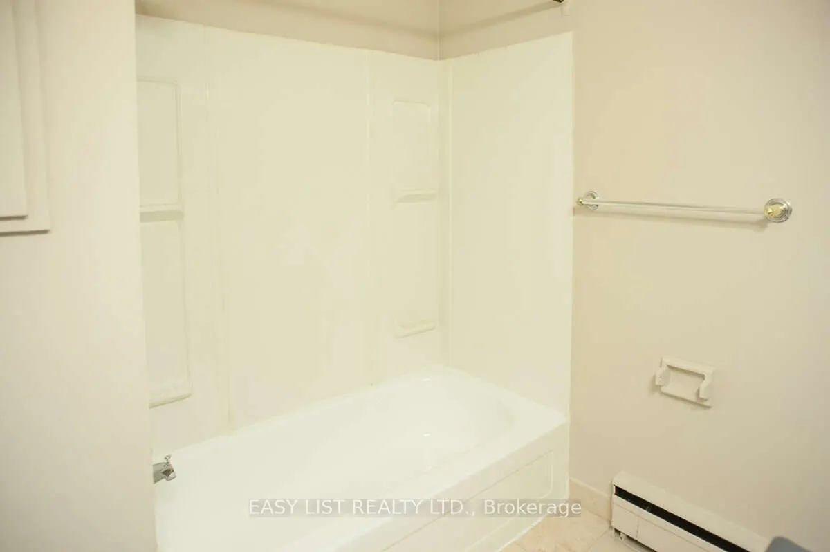 8650 Wyandotte Street E, #34