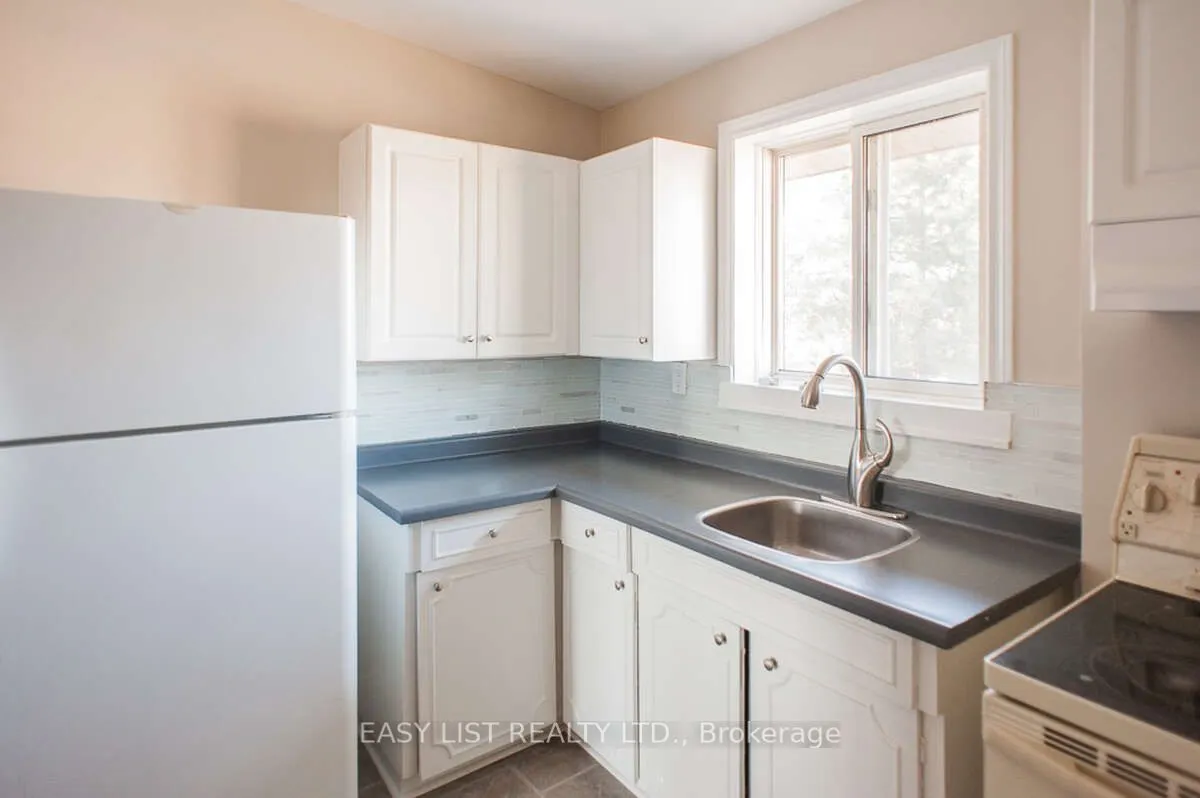 8650 Wyandotte Street E, #34