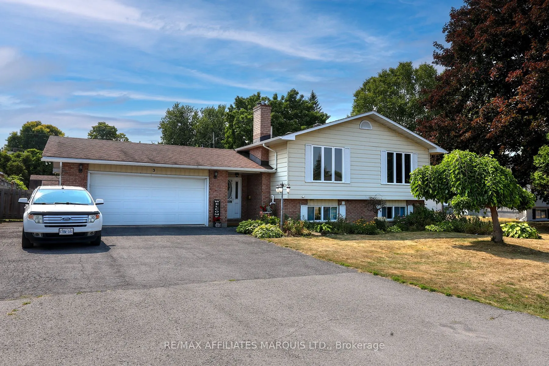 3 Wales Dr Drive