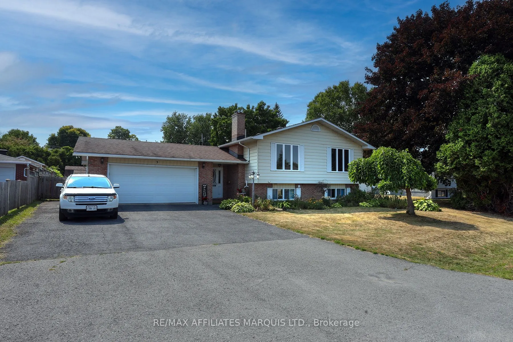 3 Wales Dr Drive