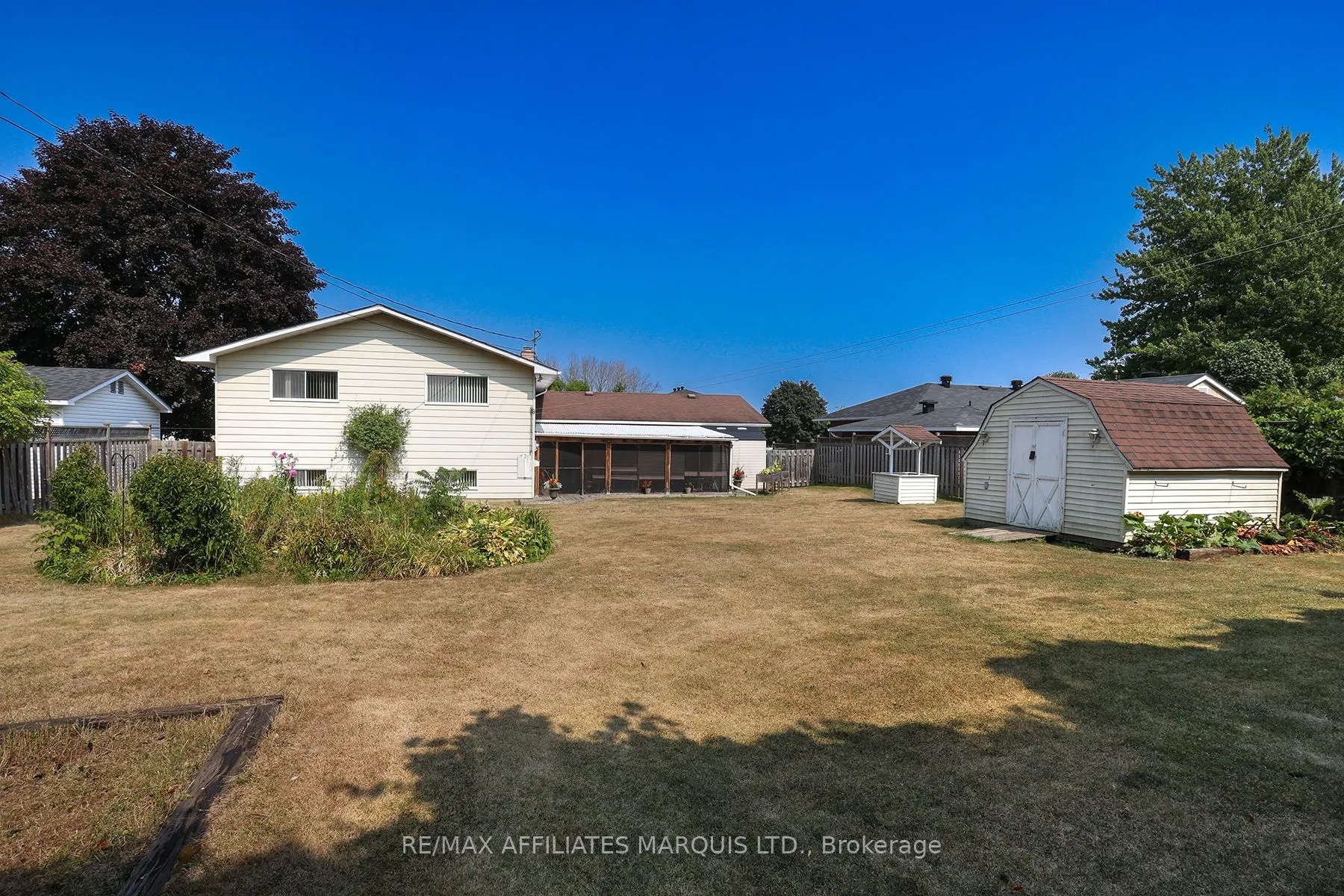 3 Wales Dr Drive
