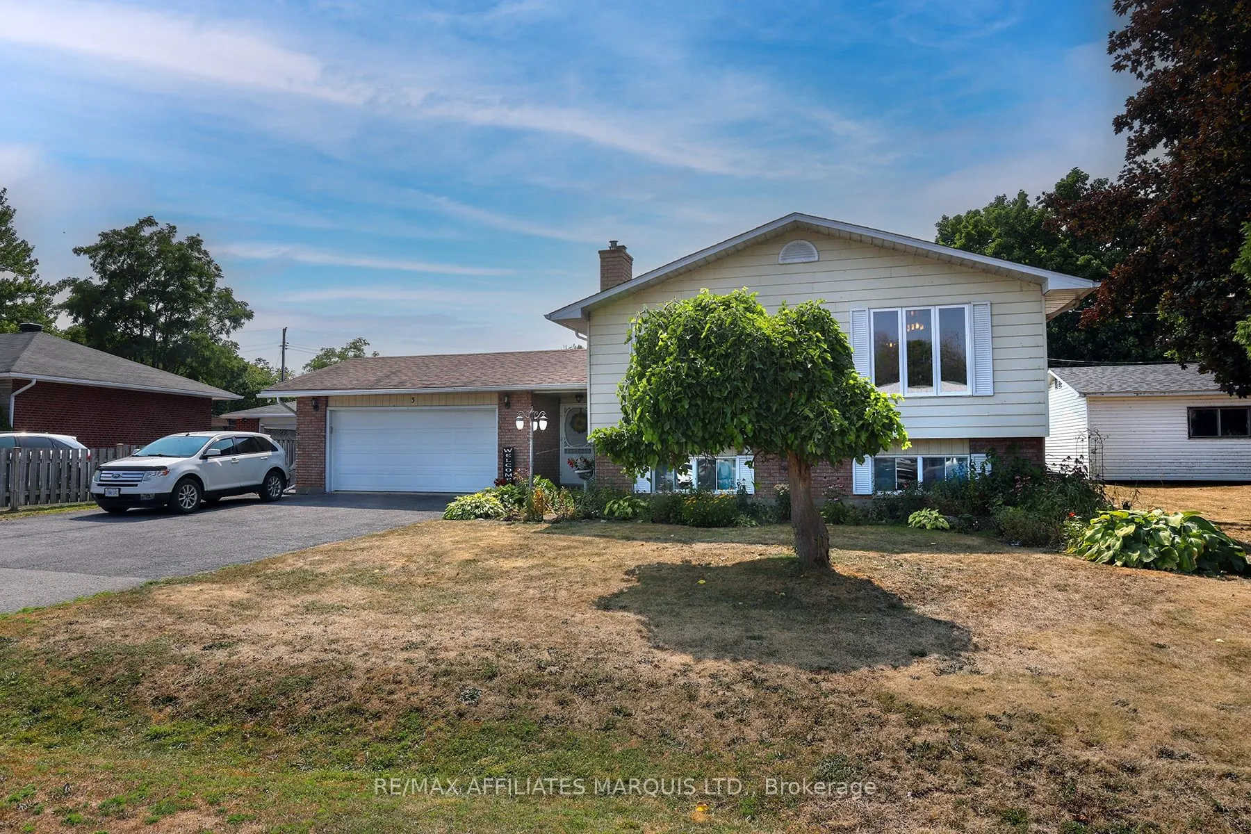 3 Wales Dr Drive
