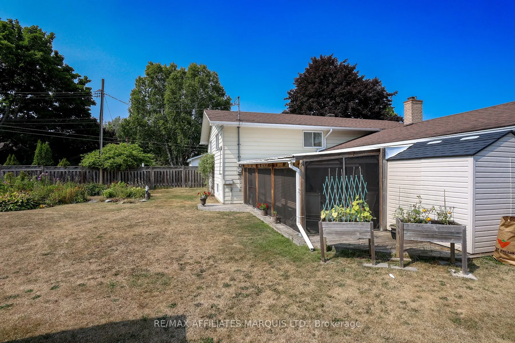 3 Wales Dr Drive