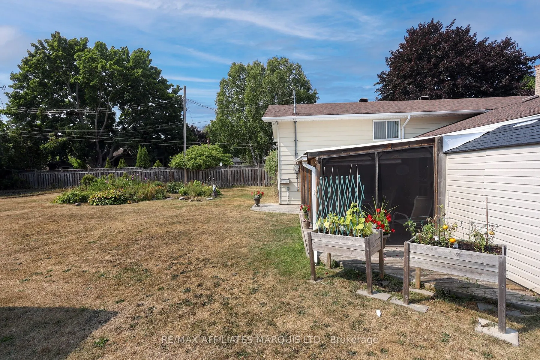 3 Wales Dr Drive