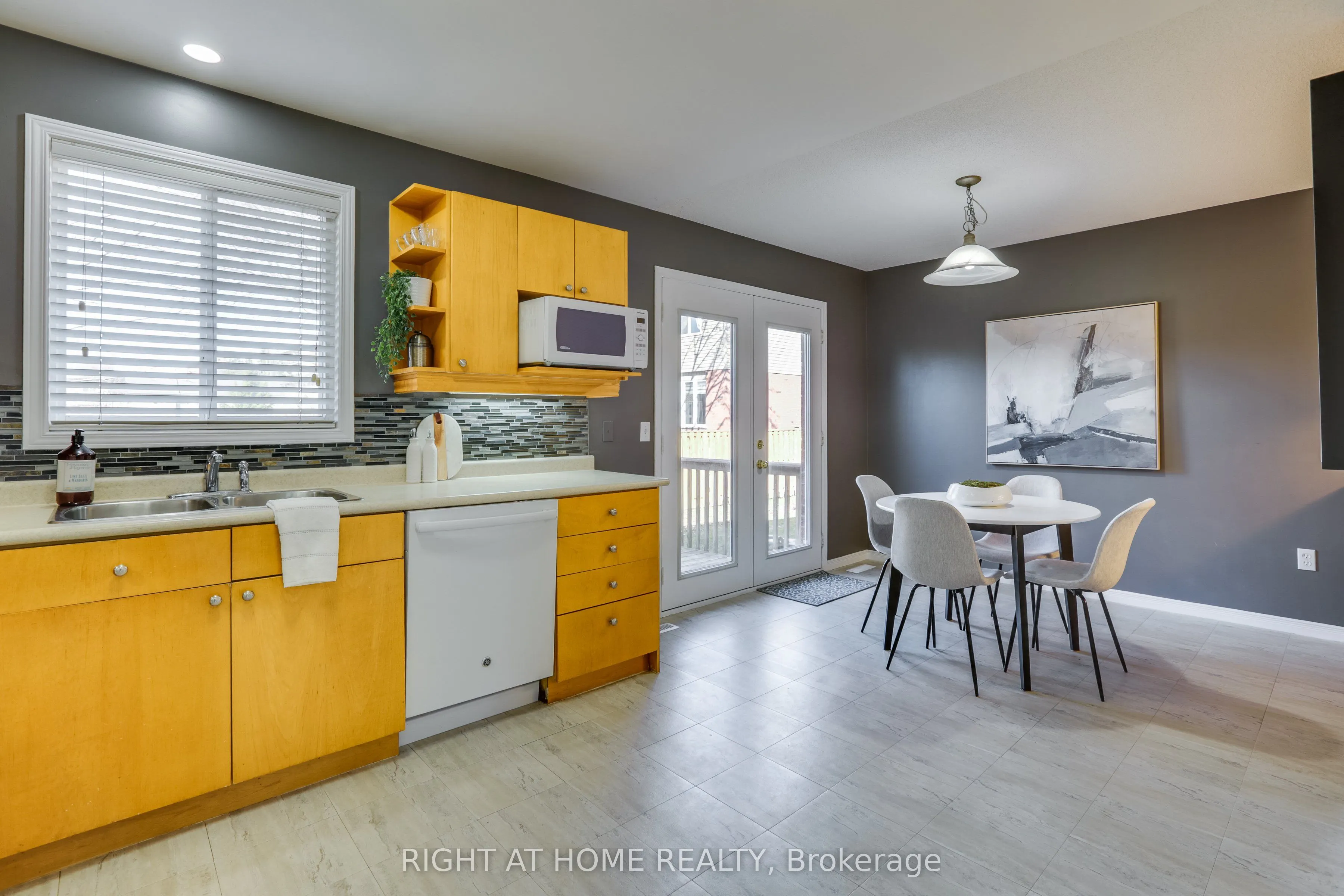 1535 Trossacks Avenue, #54