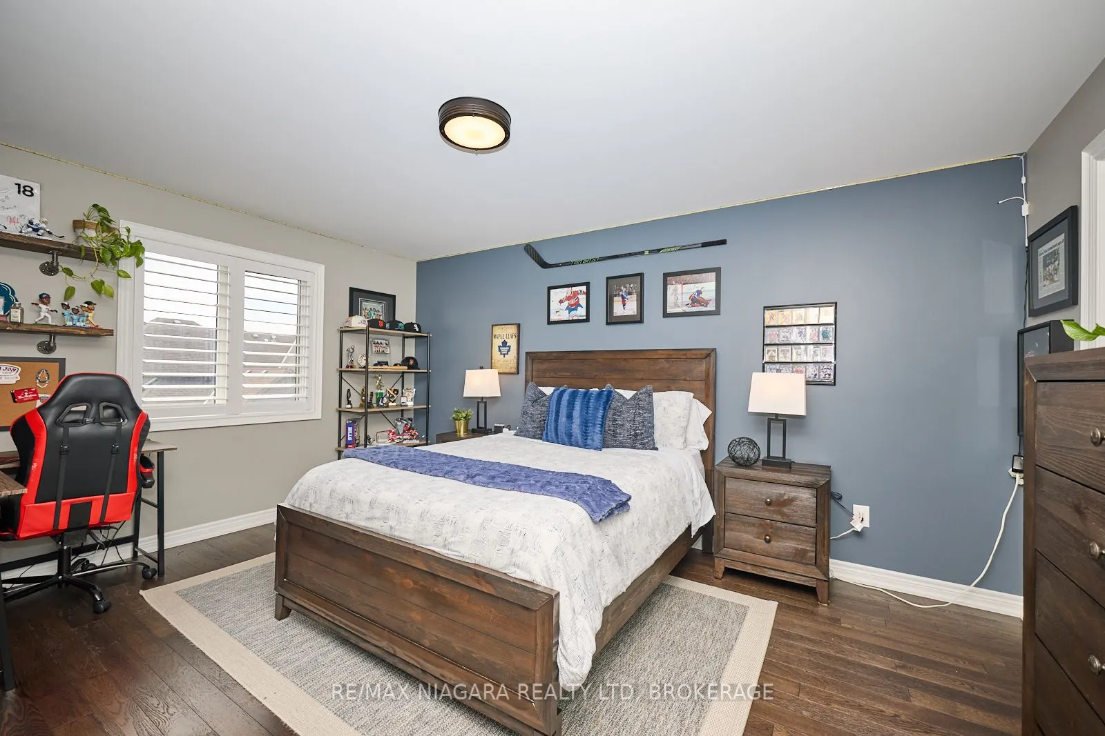 8886 Black Forest Crescent