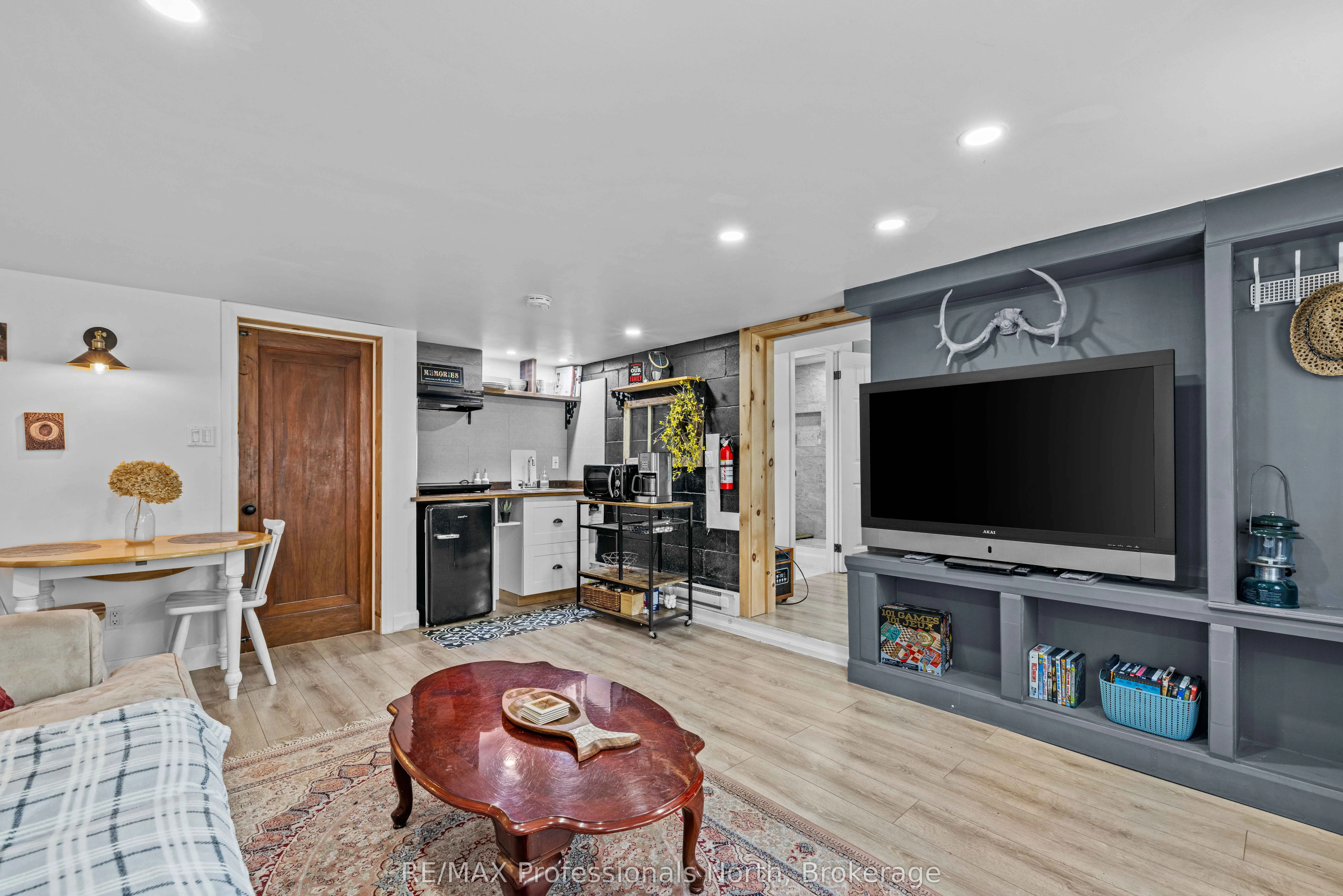 1009 Summerville Road