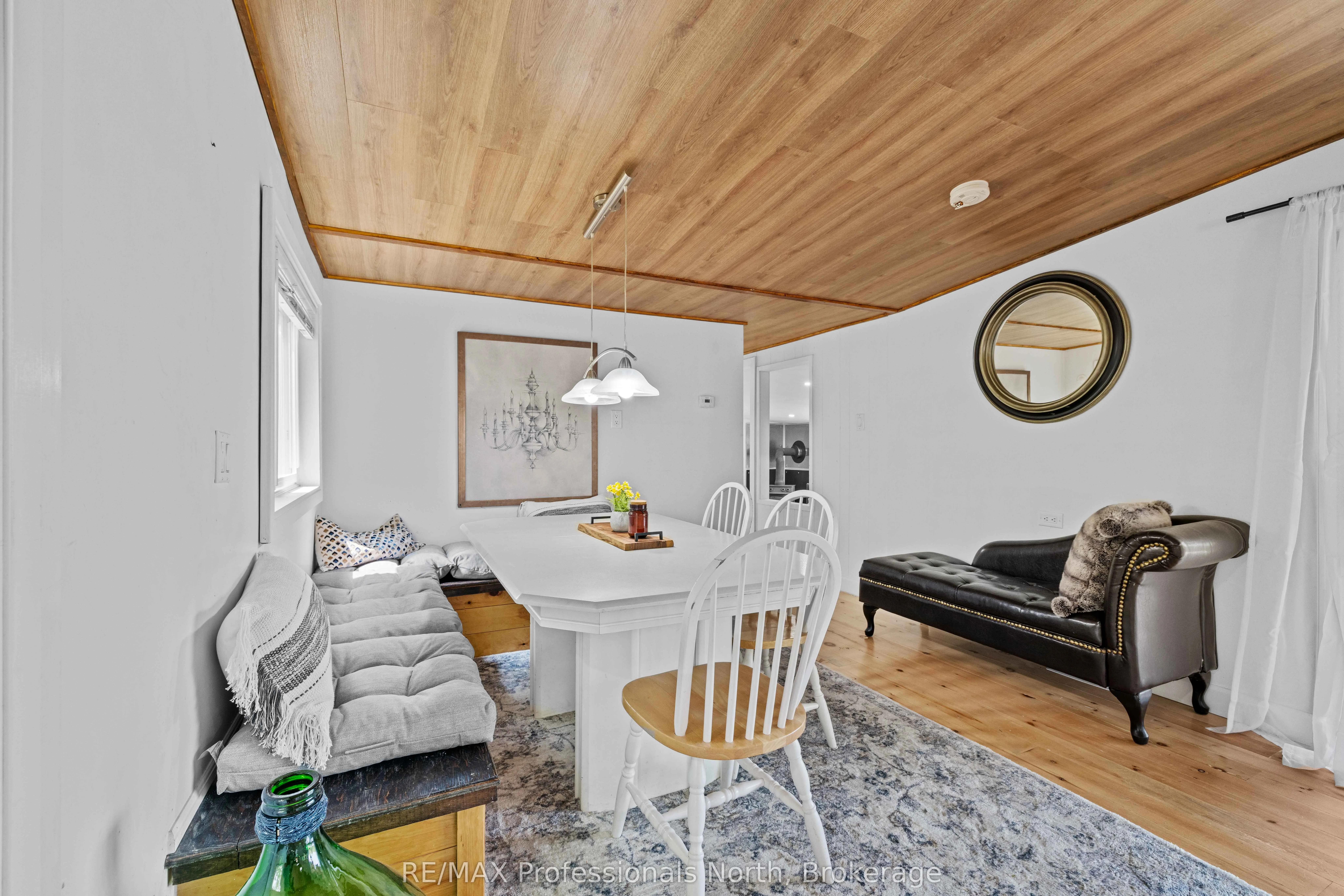 1009 Summerville Road