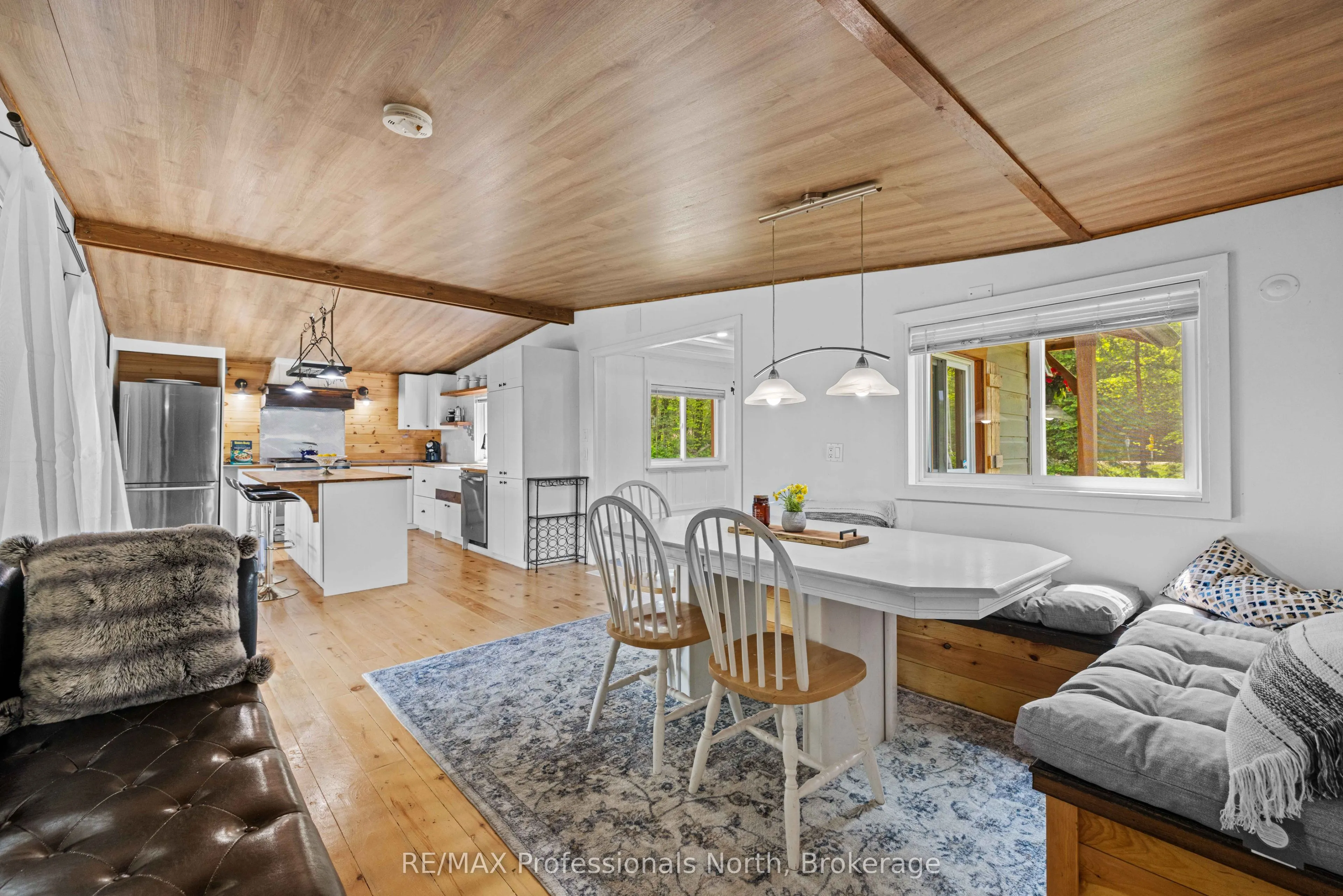 1009 Summerville Road