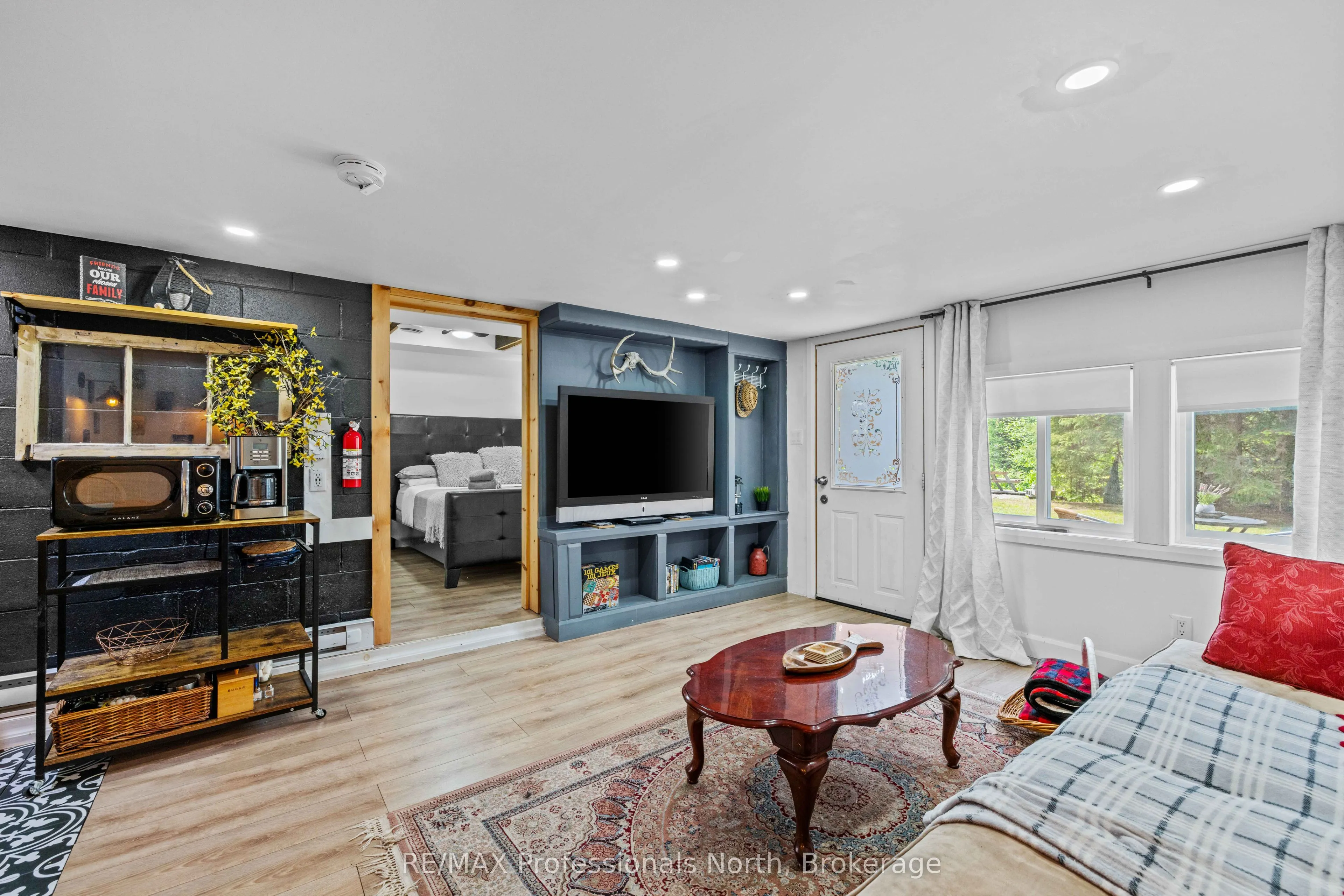 1009 Summerville Road
