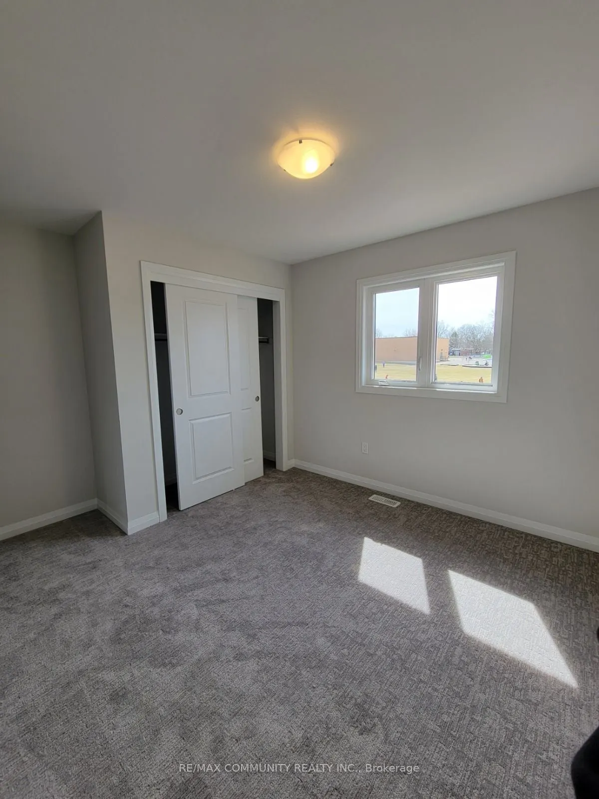 4552 Portage Parkway, #112