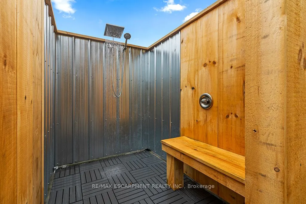 402075 GREY ROAD 17