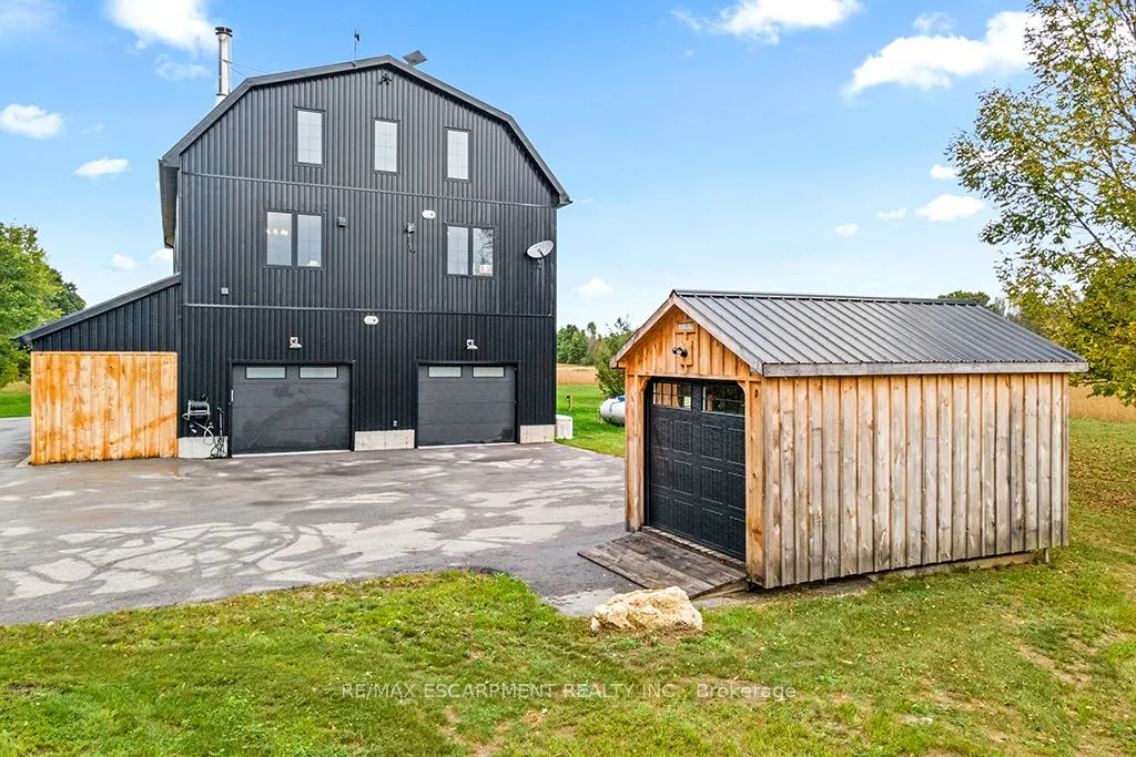 402075 GREY ROAD 17