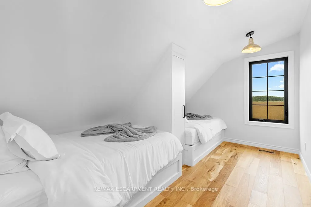 402075 GREY ROAD 17