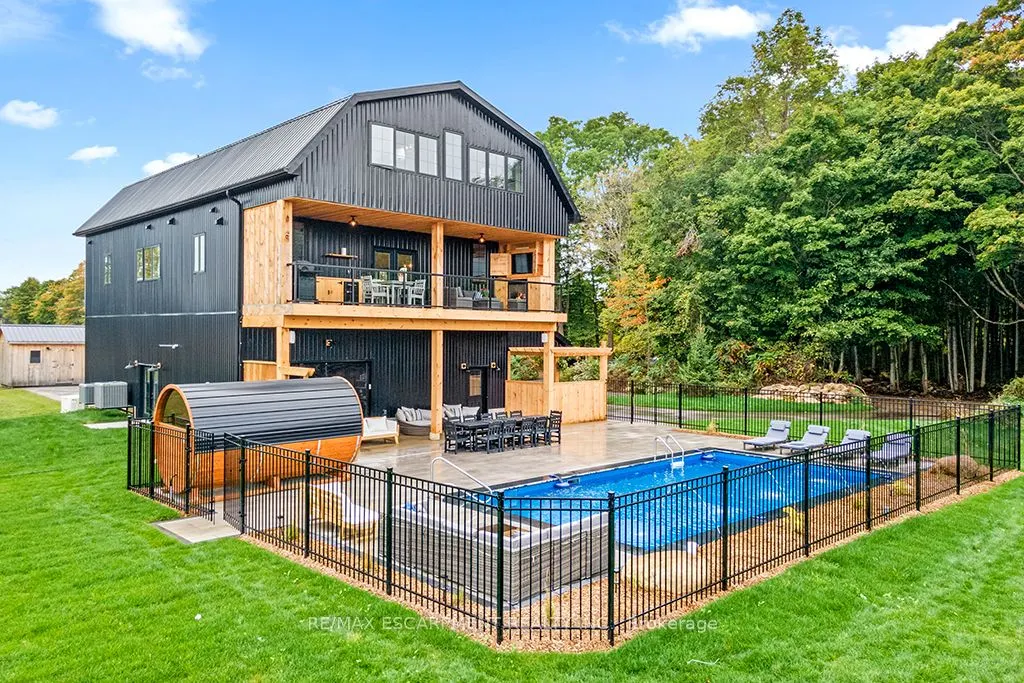 402075 GREY ROAD 17