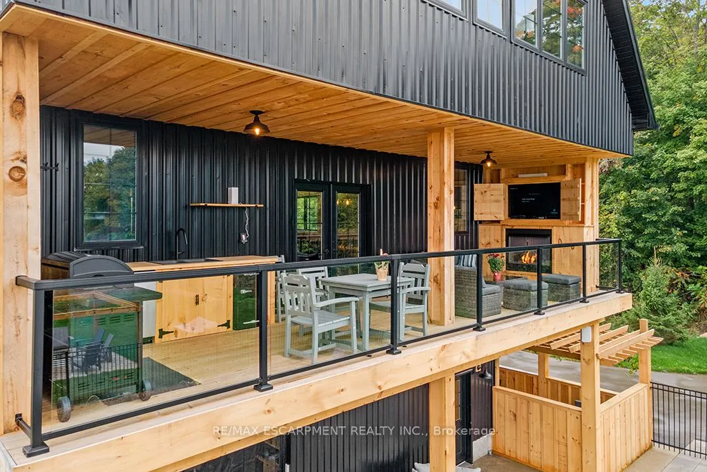 402075 GREY ROAD 17