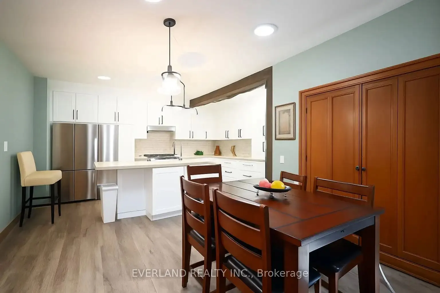 3369 st paul Avenue, #north wing