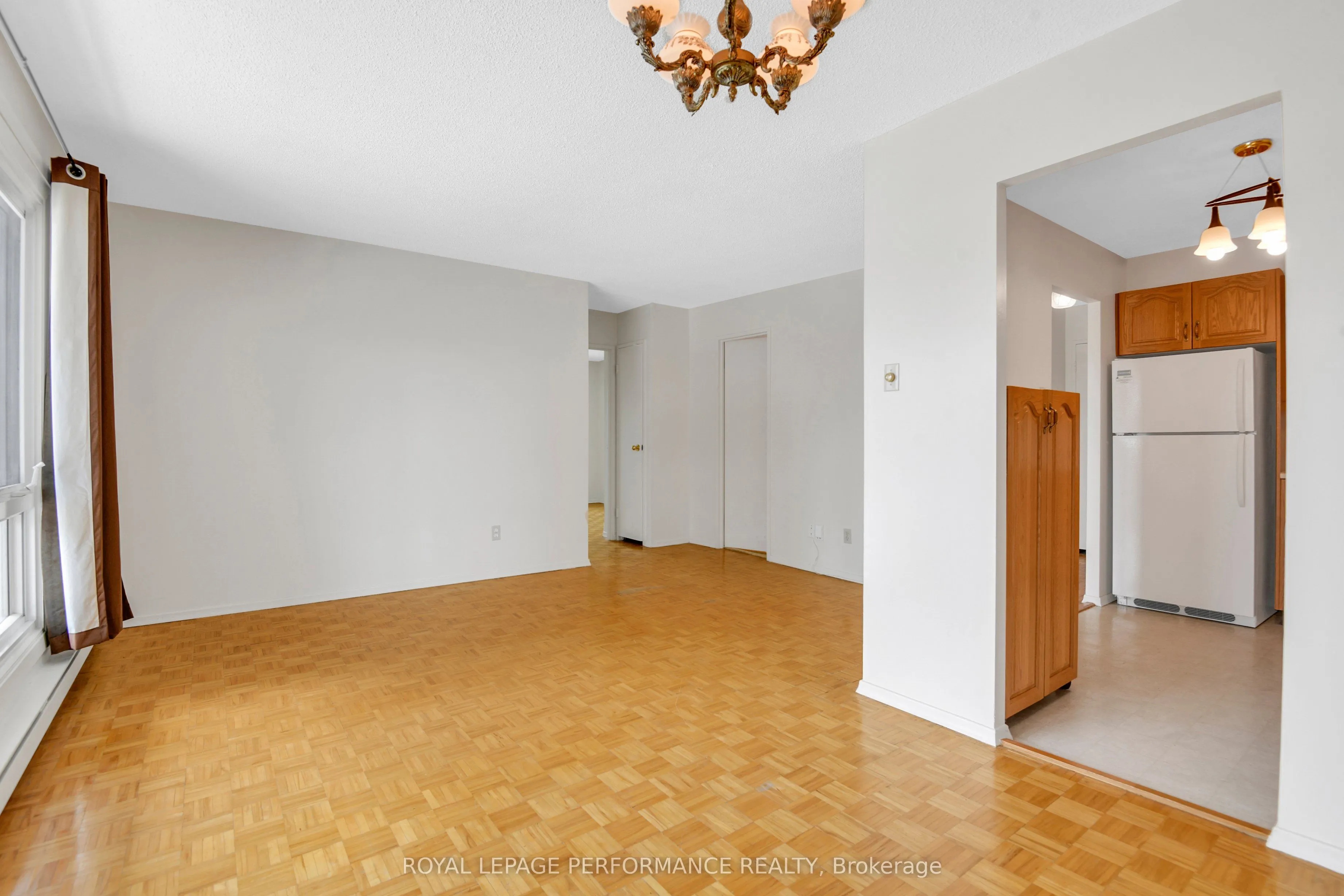158 B McArthur Avenue, #202