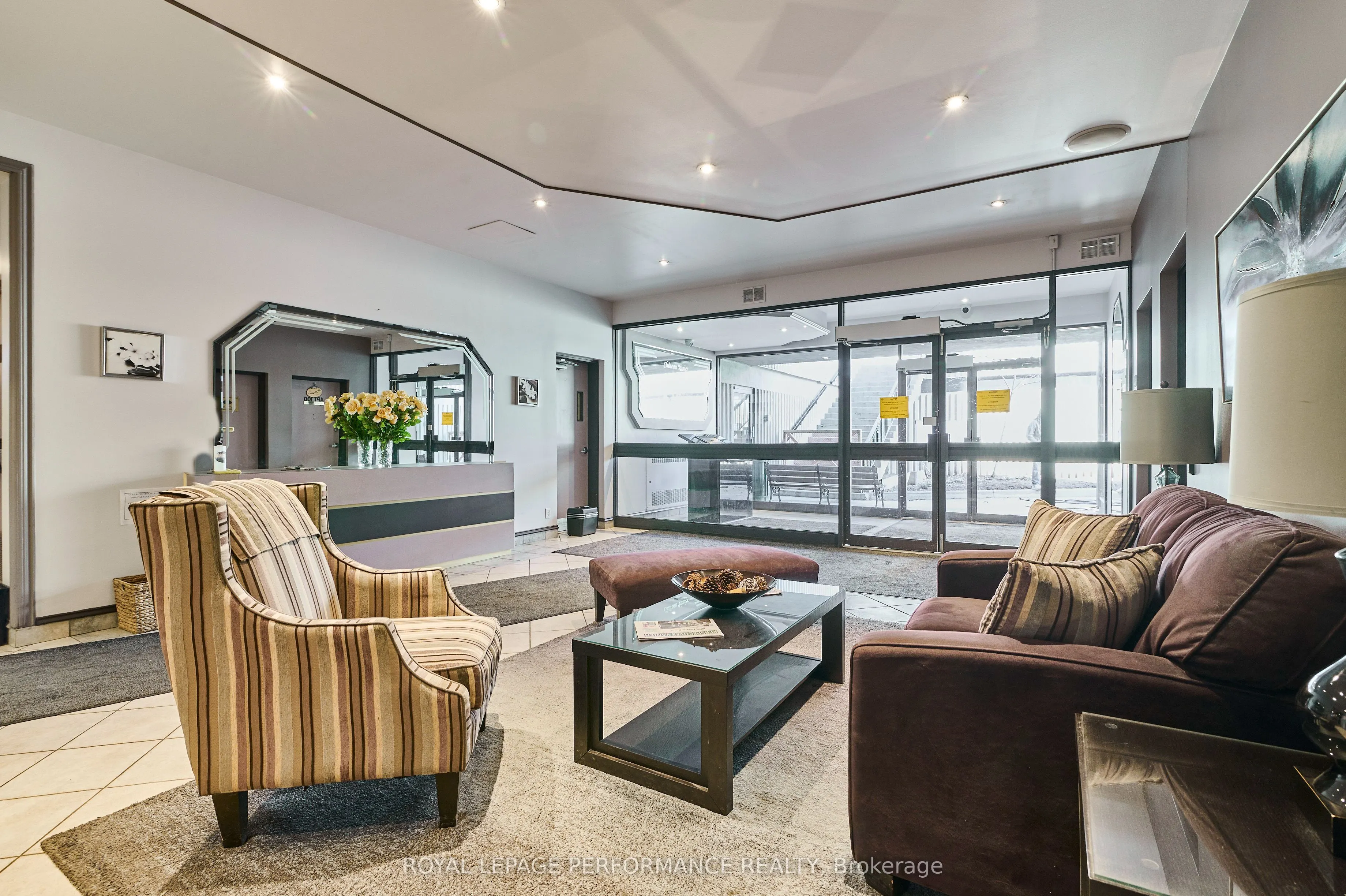 158 B McArthur Avenue, #202